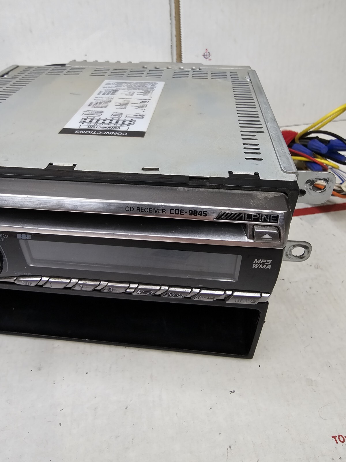 Alpine CDE-9845 Car audio Stereo CD Player MP3 radio