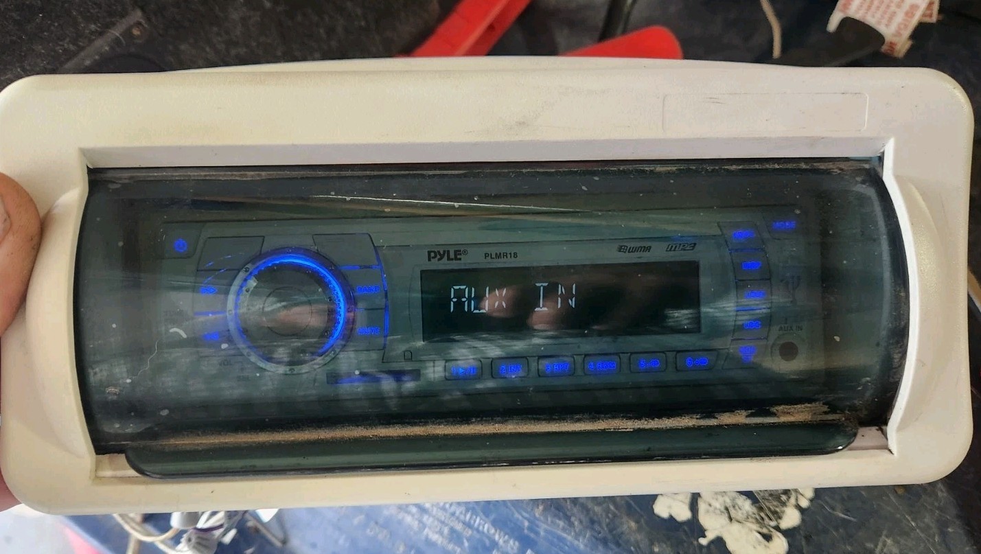 Pyle PLMR18 AM/FM MPX In-Dash Marine Electronic Tuning Radio USB SD MMC Reader