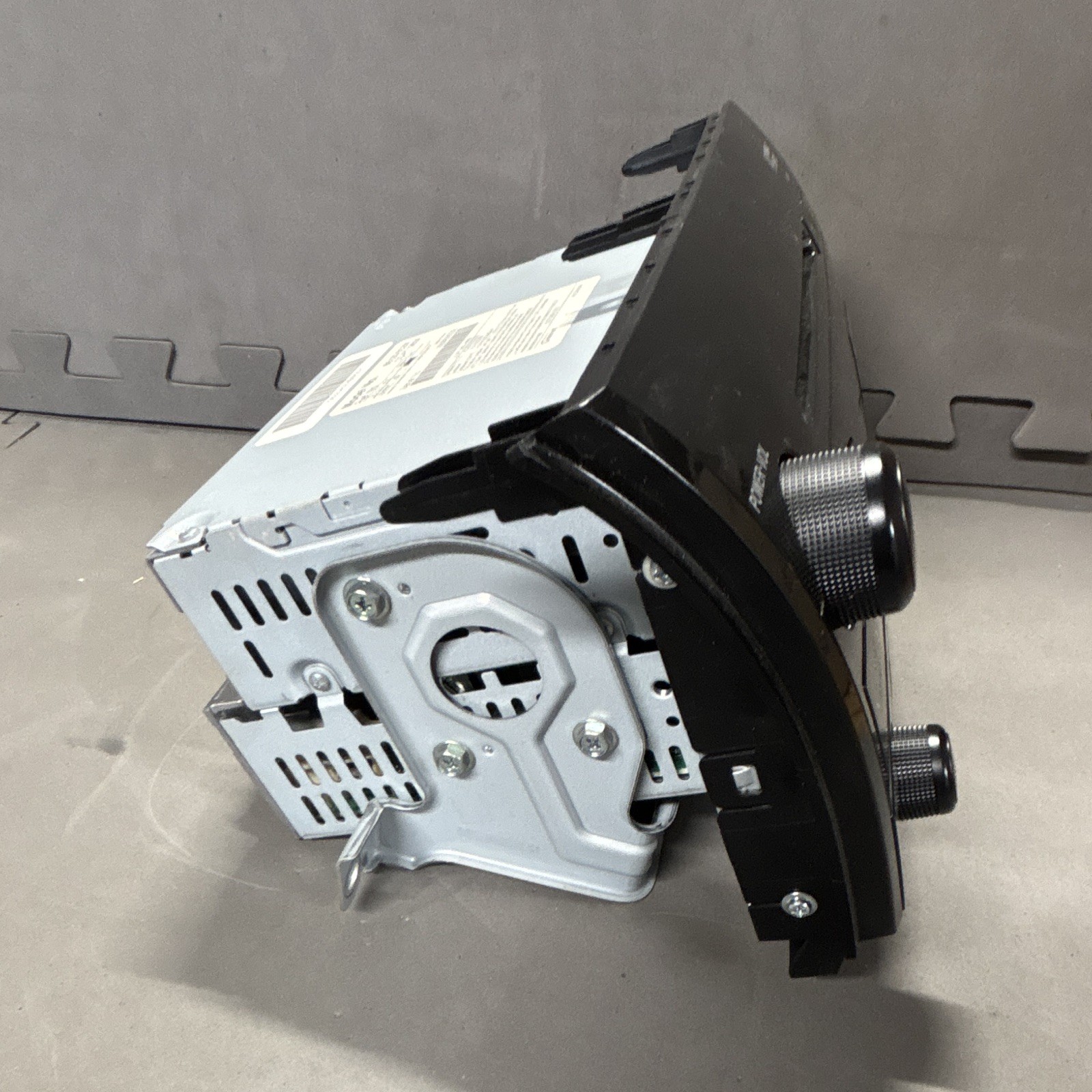 Toyota 86120-0C290 In-Dash AM/FM CD Radio Head Unit