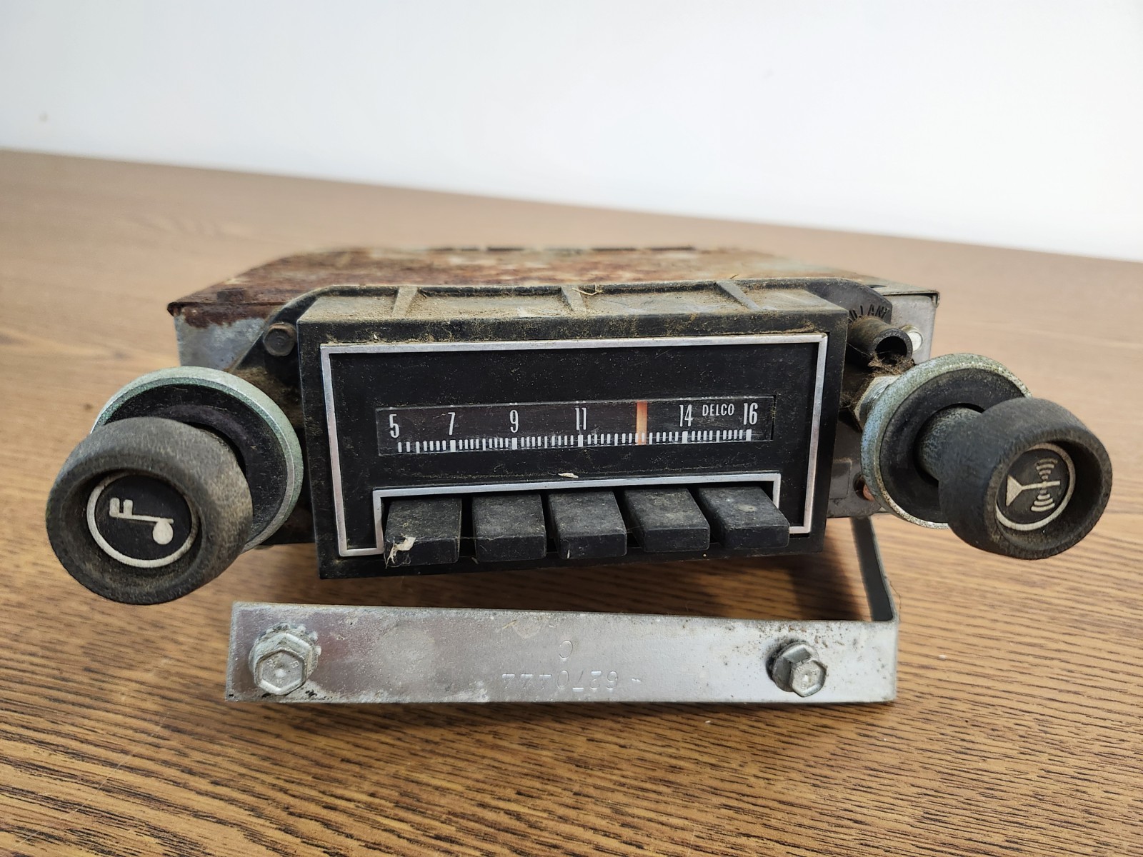 73-87 Chrvy Truck Delco GM Radio AM Oem Untested 73-80 K5 K10 C10 C20 K20 K30