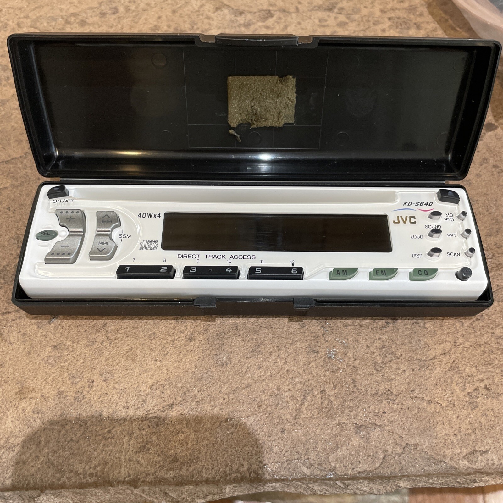 JVC KD-S640WT CD In Dash Receiver