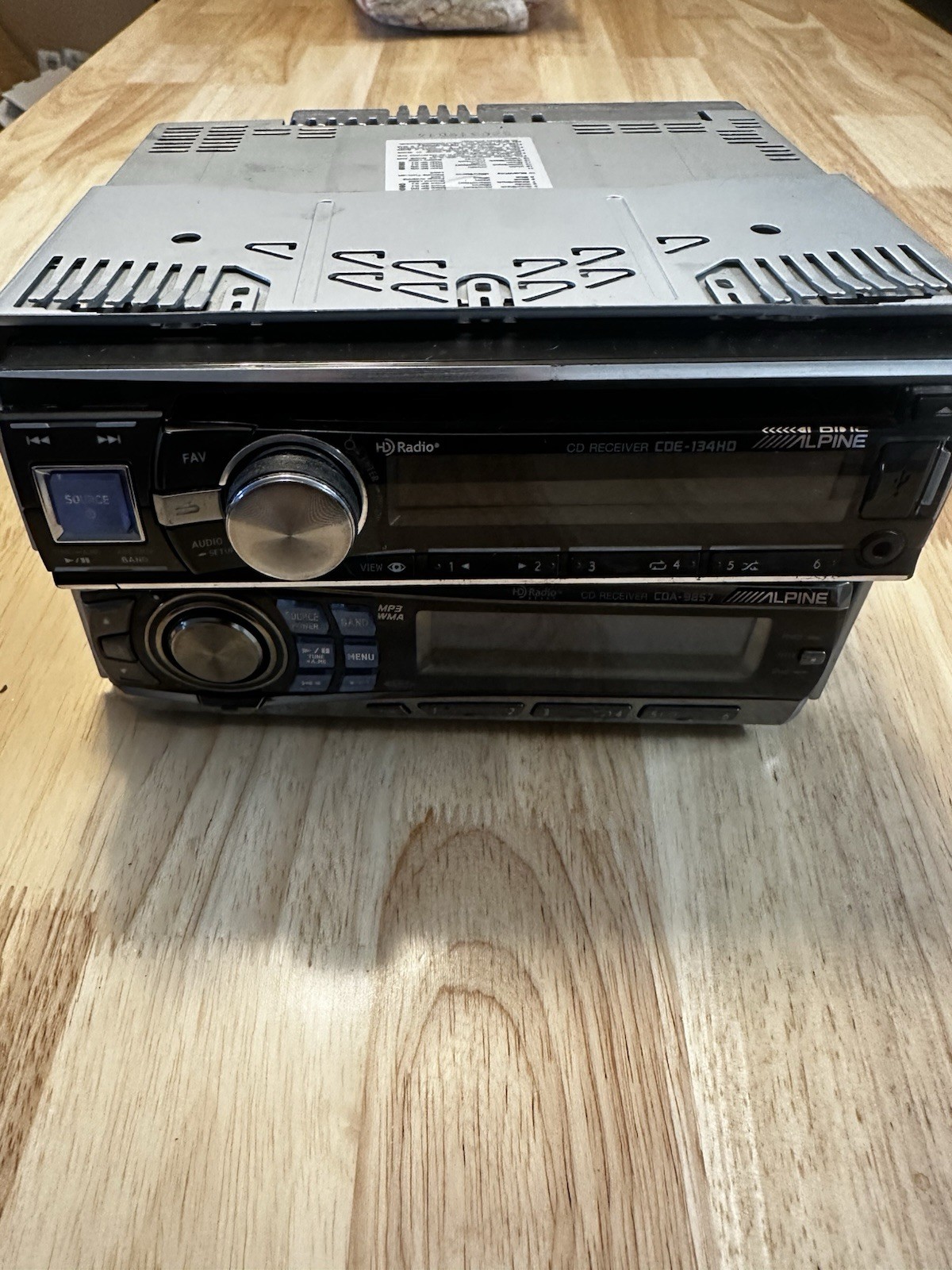 ALPINE CDA-9857.ALPINE CDE-134HD For Parts