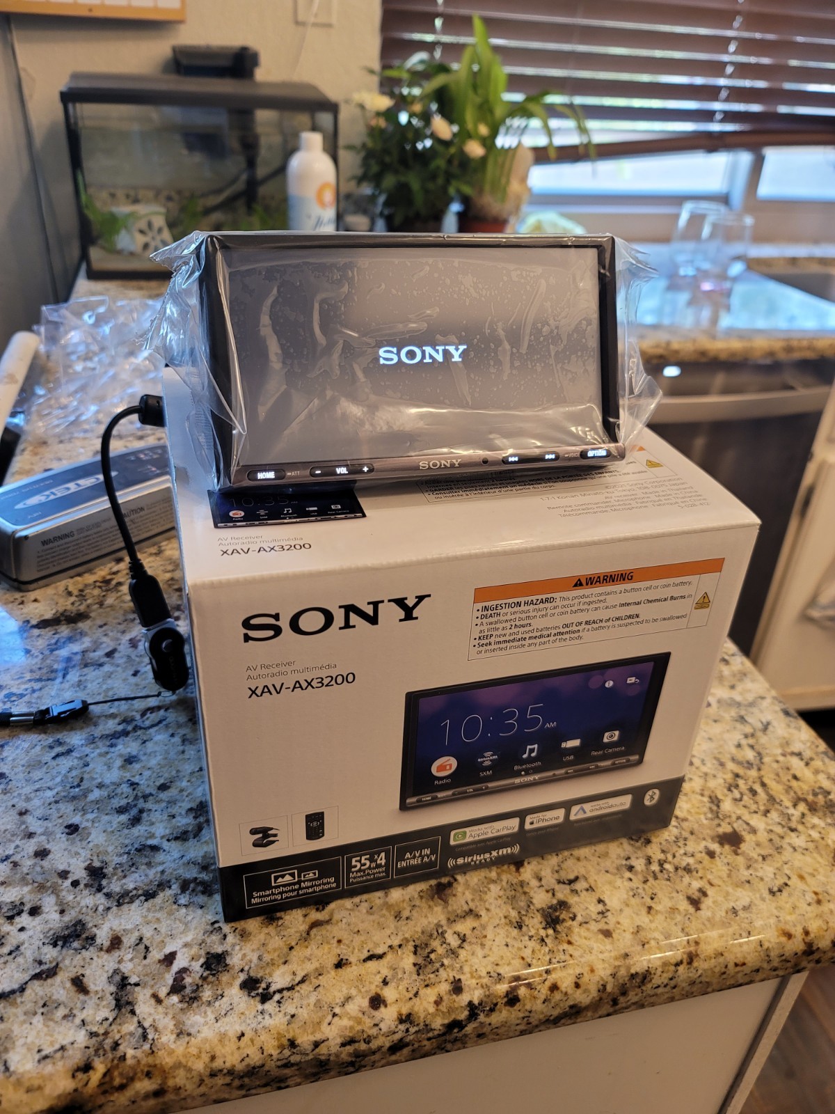 Sony XAVAX3200 7″ 2-DIN Digital Multimedia w/ CarPlay/Android Auto