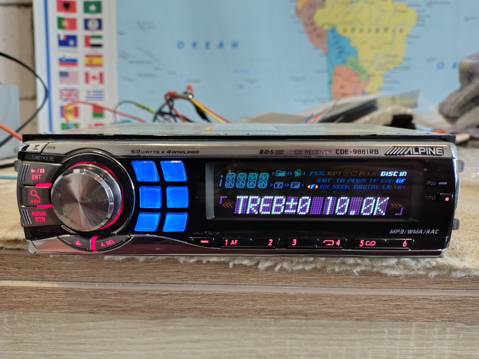 Alpine CDE-9881R BCar Stereo Mobile Media Receiver Fully Working Good Shape