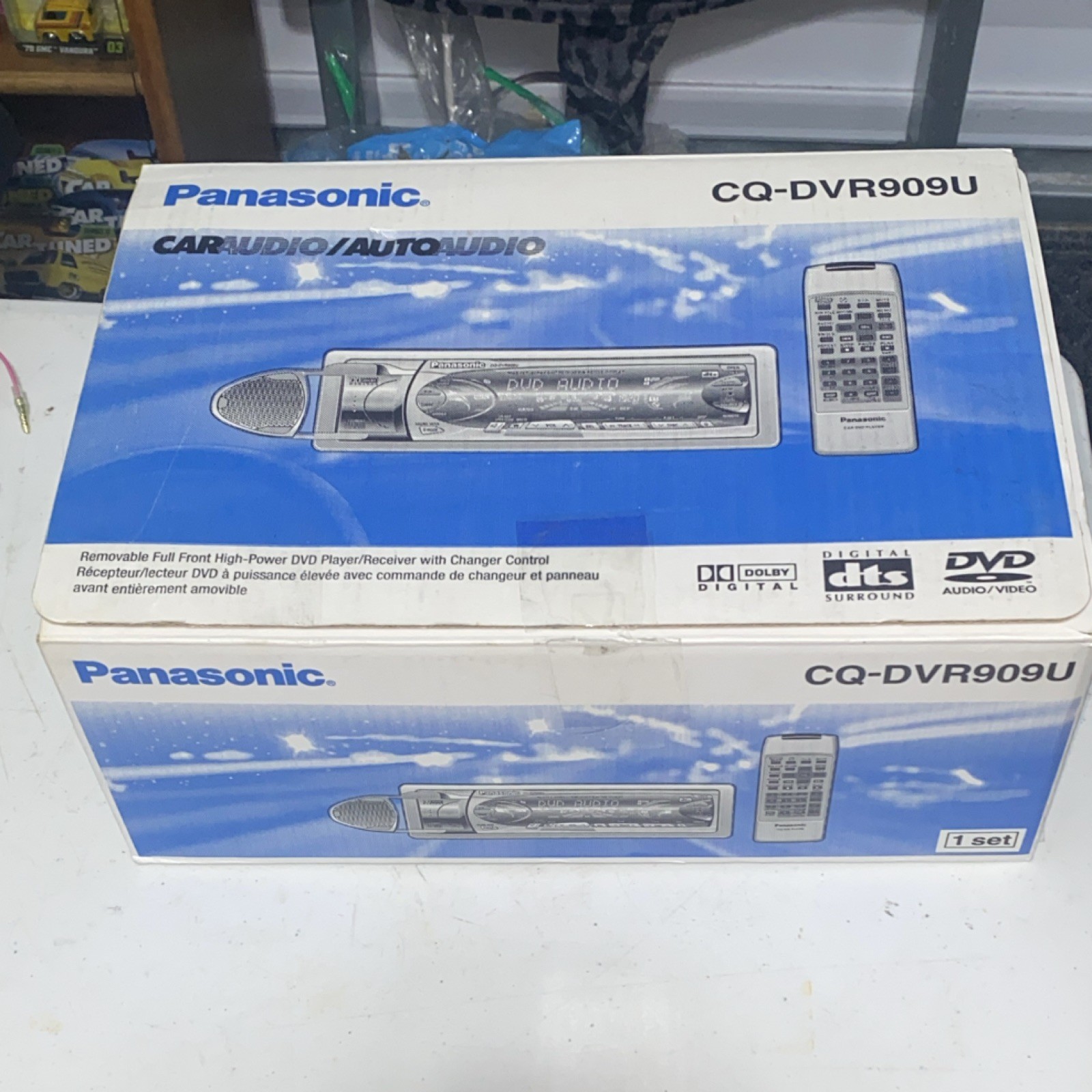 Panasonic CQ-DVR909U 1 DIN In-Dash CD Player Car Stereo w/ Remote & Wiring