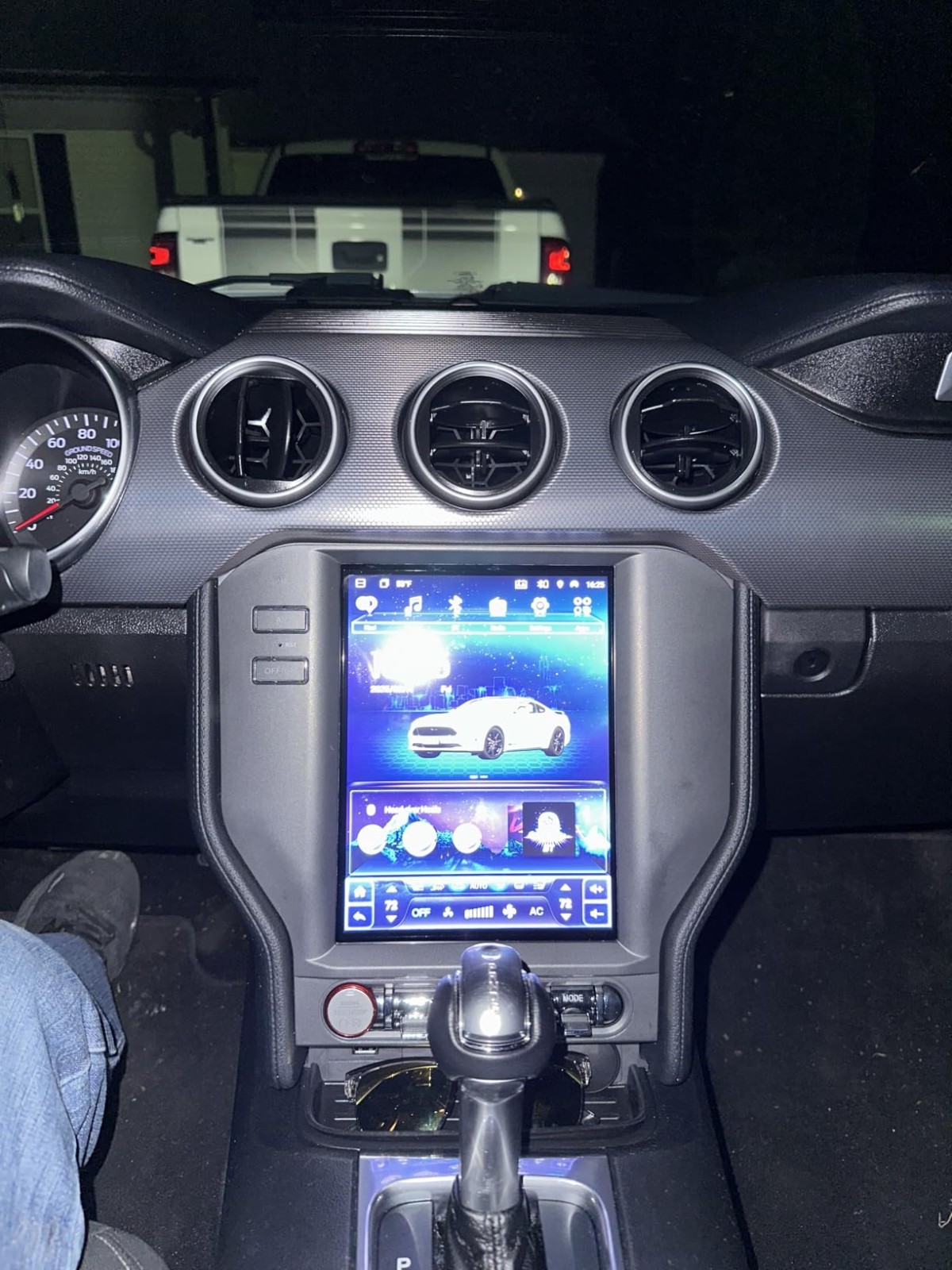 9.7 inch For Ford Mustang Android Car Radio Stereo Touch Screen GPS Navigation