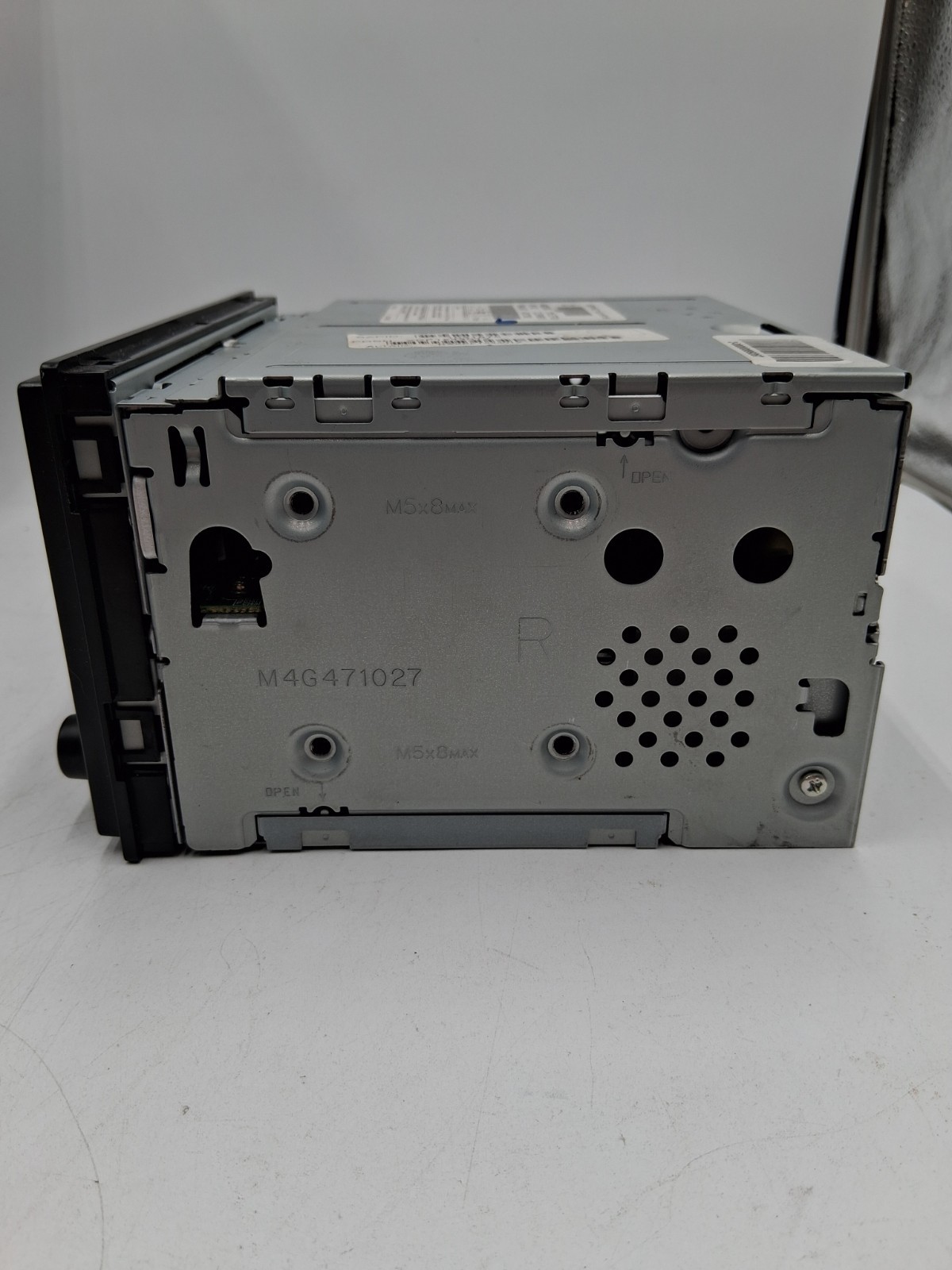 05 – 07 Nissan Frontier & Xterra Radio Cd Changer Player 28185 ZP70A