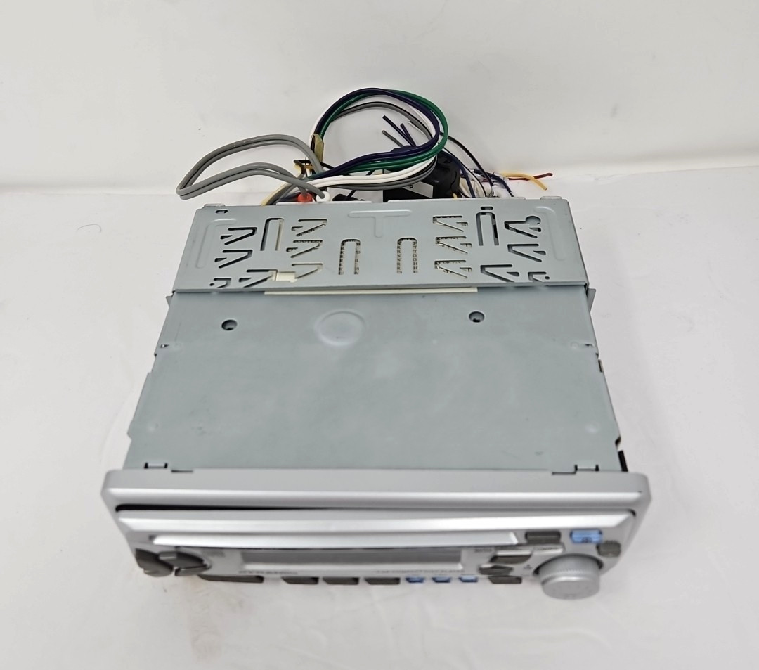 Vintage Pyramid Car Stereo CD Player Radio AM/FM-MPX Detachable Face CDR46DX