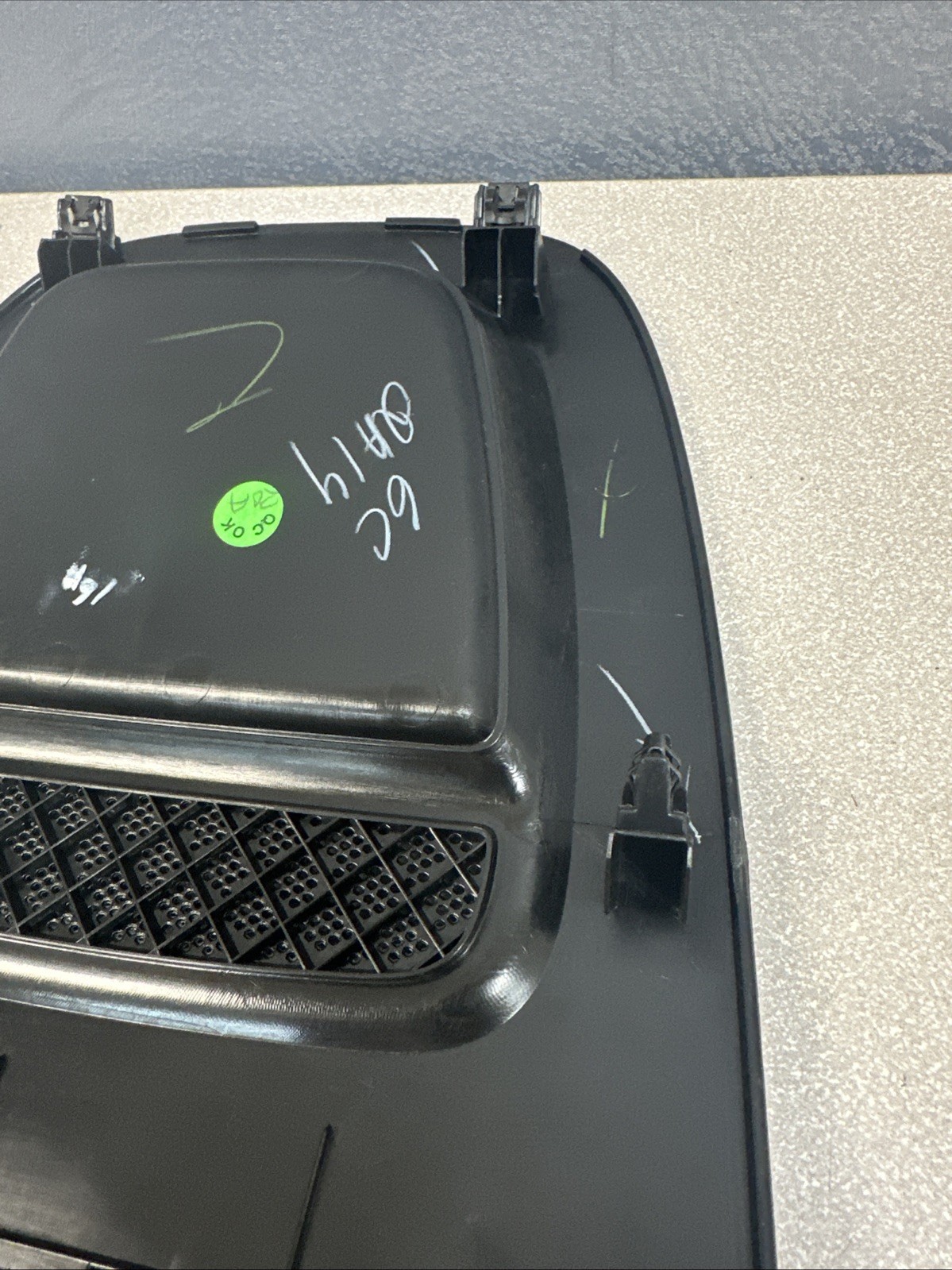 2018 2019 2020 FORD ECOSPORT RADIO TOUCH SCREEN BEZEL TRIM PANEL SURROUND OEM