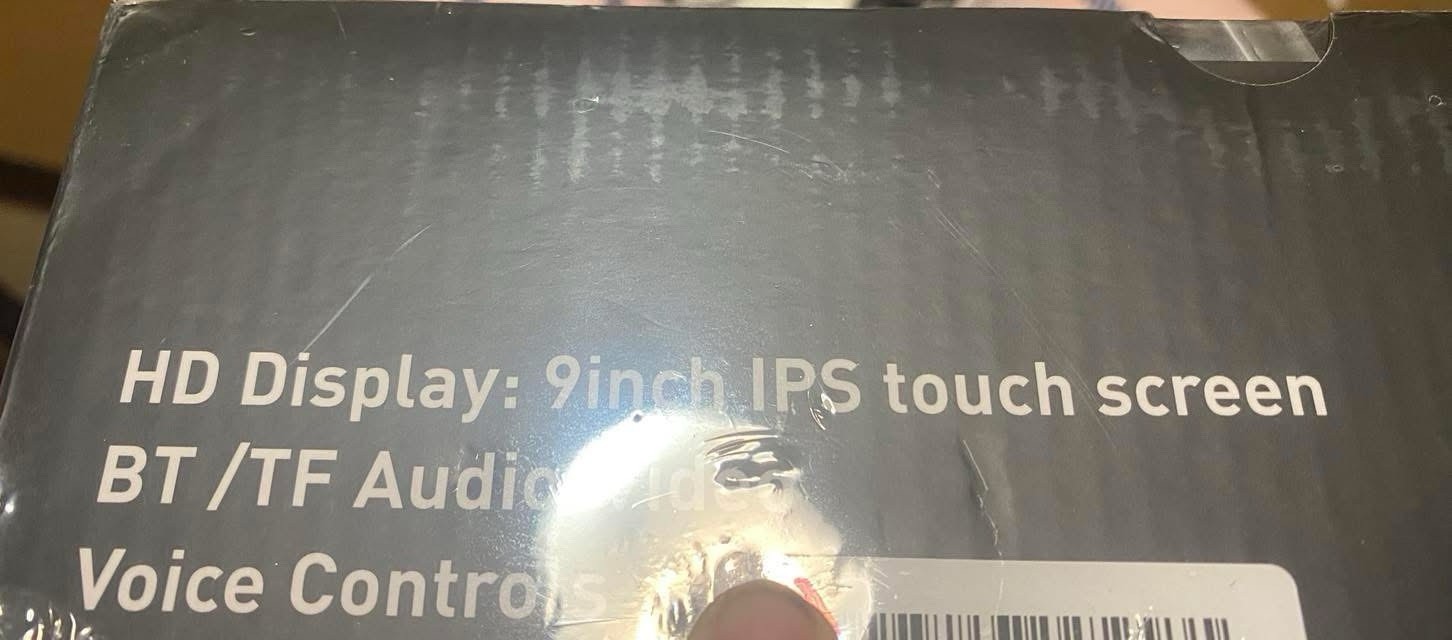 HD Display 9 in IPS touch screen BT/ USB/TF Audio/Video Voice Controls USB Charg