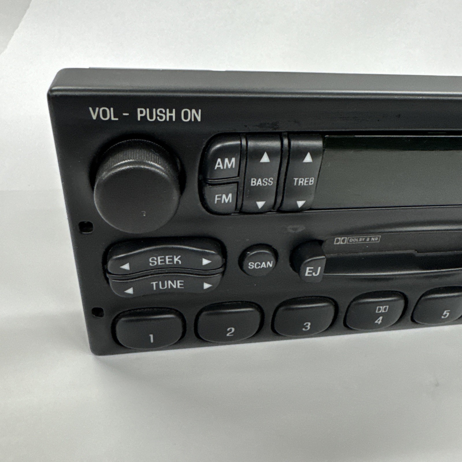 98 99 00 01 02 03 04 Ford F-150 AM FM cassette radio receiver OEM F8VF-19B132-AA
