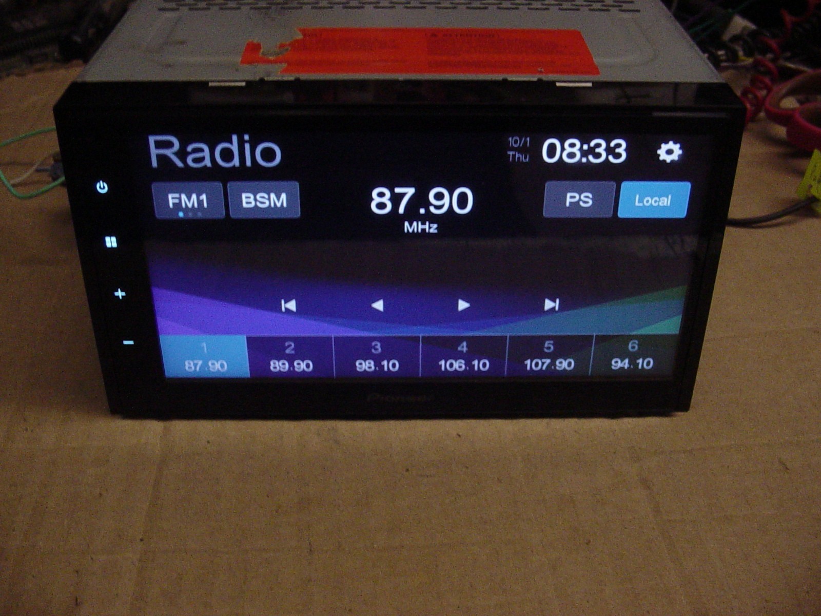Pioneer DMH-130BT Double-Din Digital Car Radio Media Receiver USB Android 7″