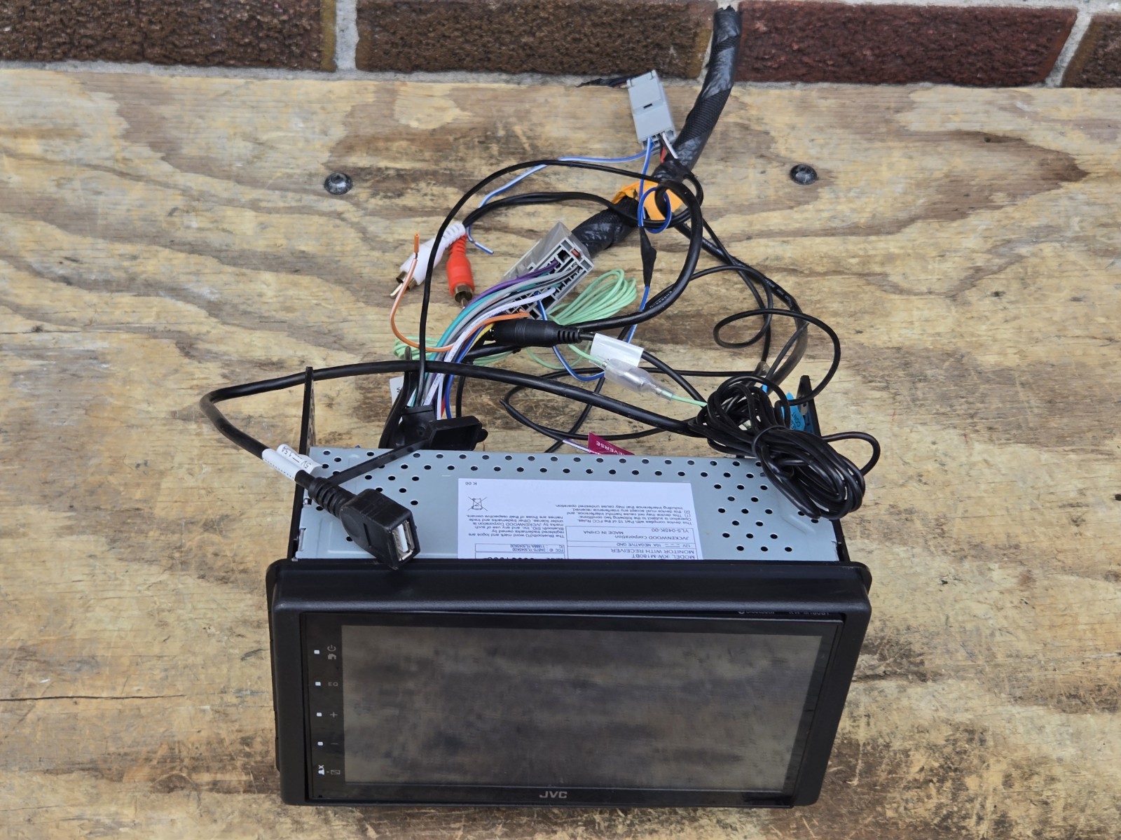 JVC KW-M180BT 6.8″ Short DMR, USB Mirroring, 1Cam, 2V,Fast Startup – Used, Good
