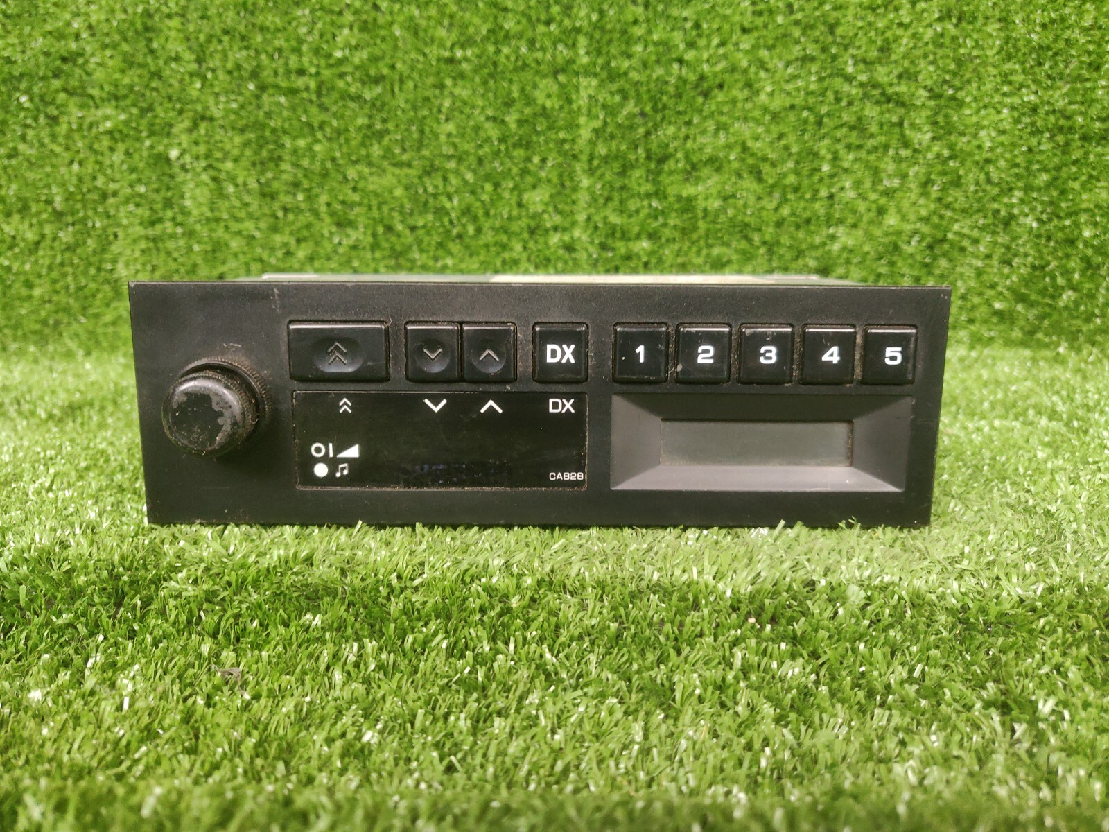 Nissan Clarion Rn-9113u Rn9113u 286-6976-00 286697600 Original Car Radio