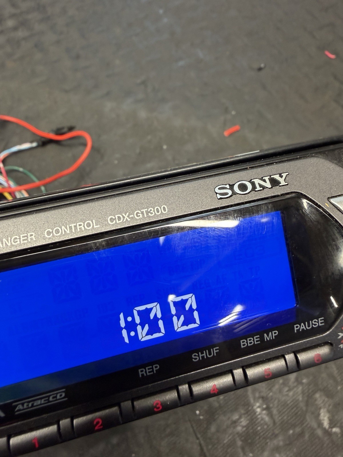 SONY CDX-GT300