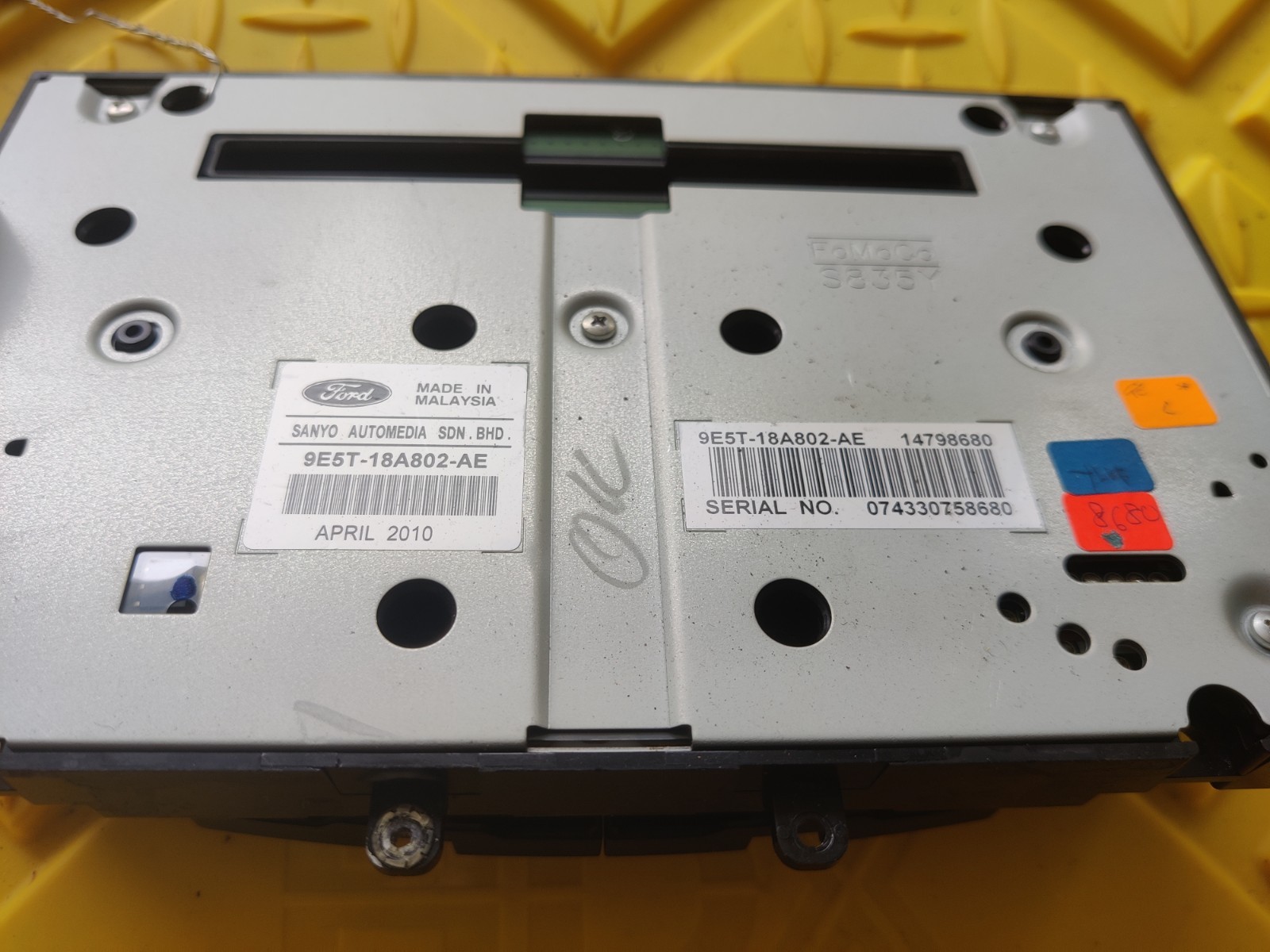 OEM Used 2010-12 Ford Fusion/Mercury Radio CD Audio Control Panel