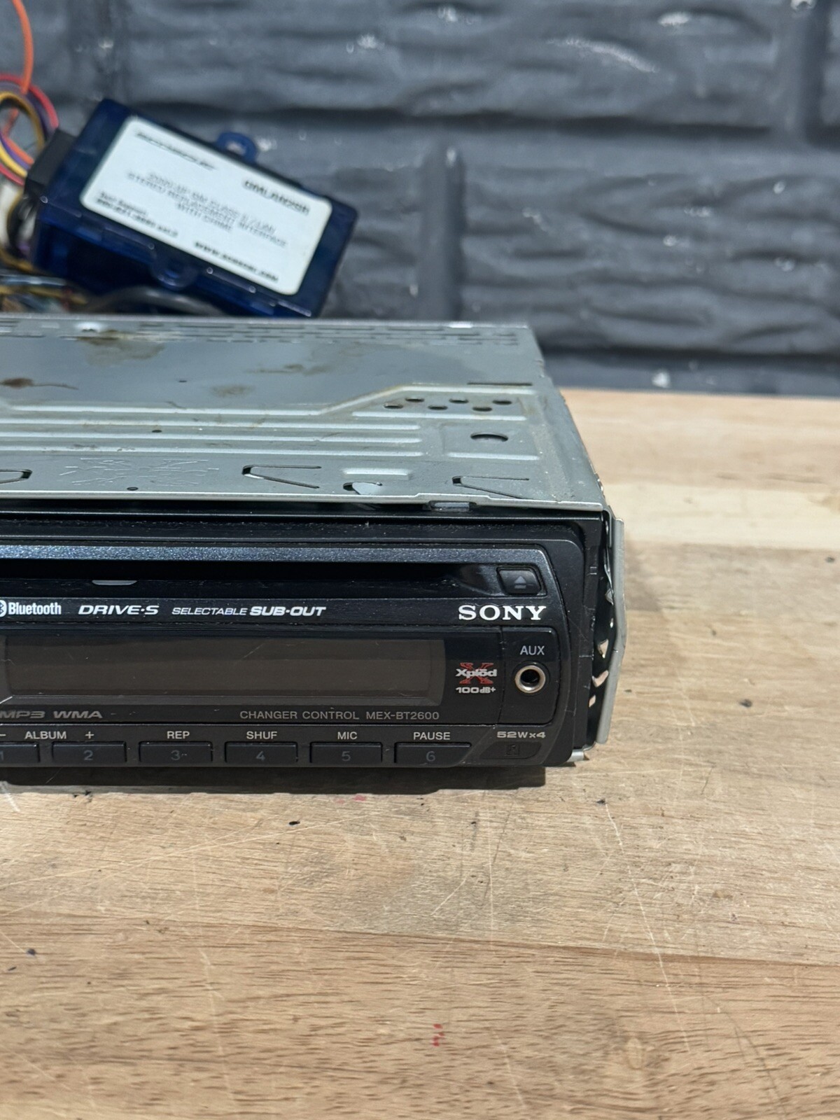 Sony MEX-BT2600 CD Player/MP3 In Dash Receiver Car Radio Stereo With Scosche