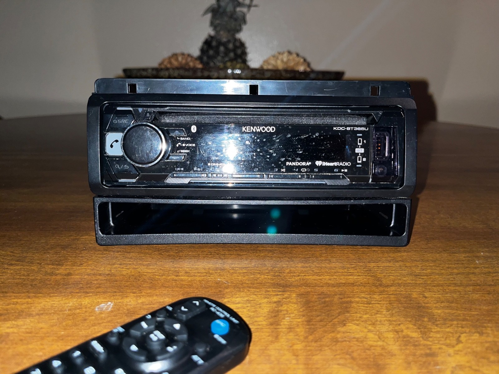 Kenwood KDC-BT365U CD player radio stereo 1 Din USB AUX AOA head unit receiver