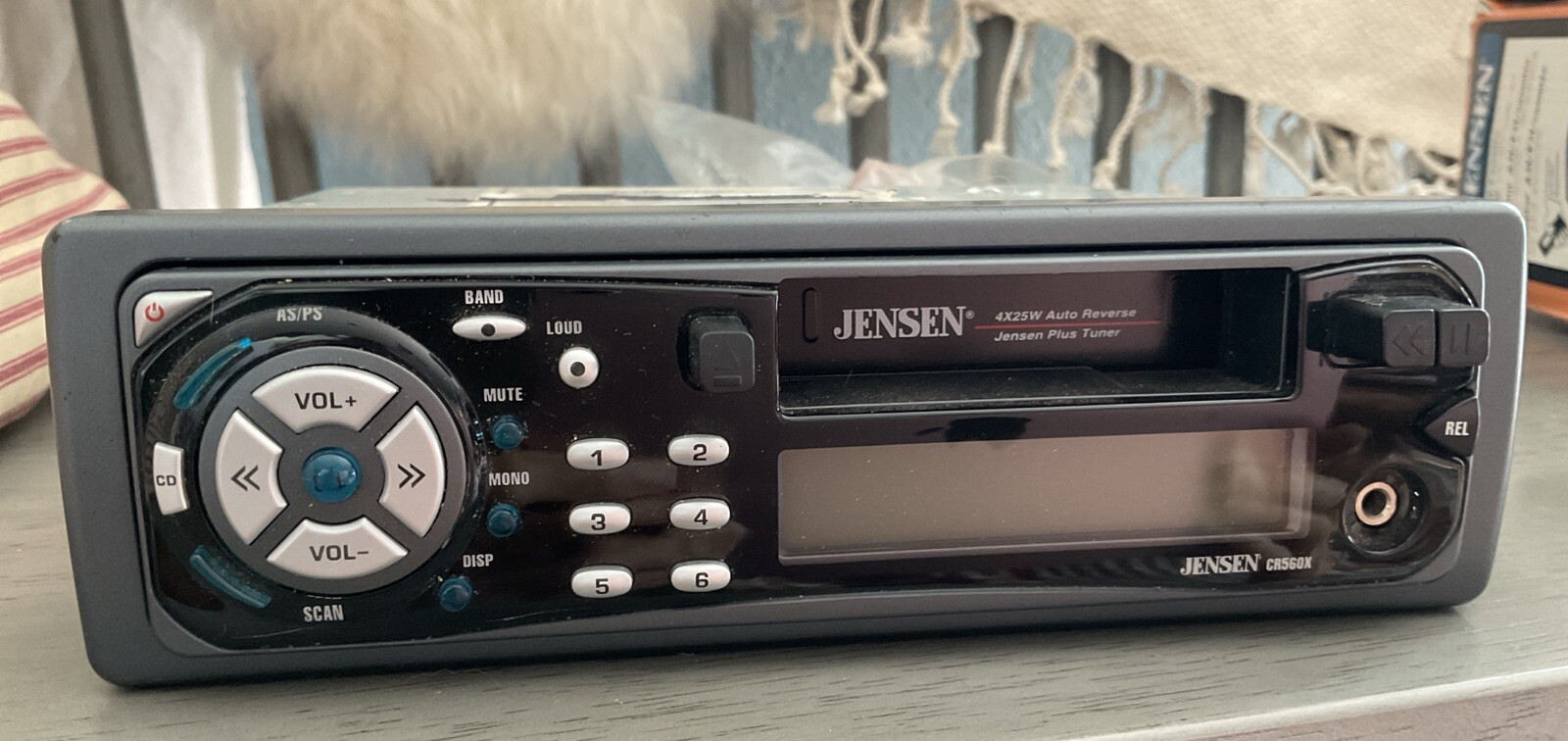 Jensen CR56OX AM/FM Radio Car Cassette Tape Receiver W/ Detachable Face 100 Watt