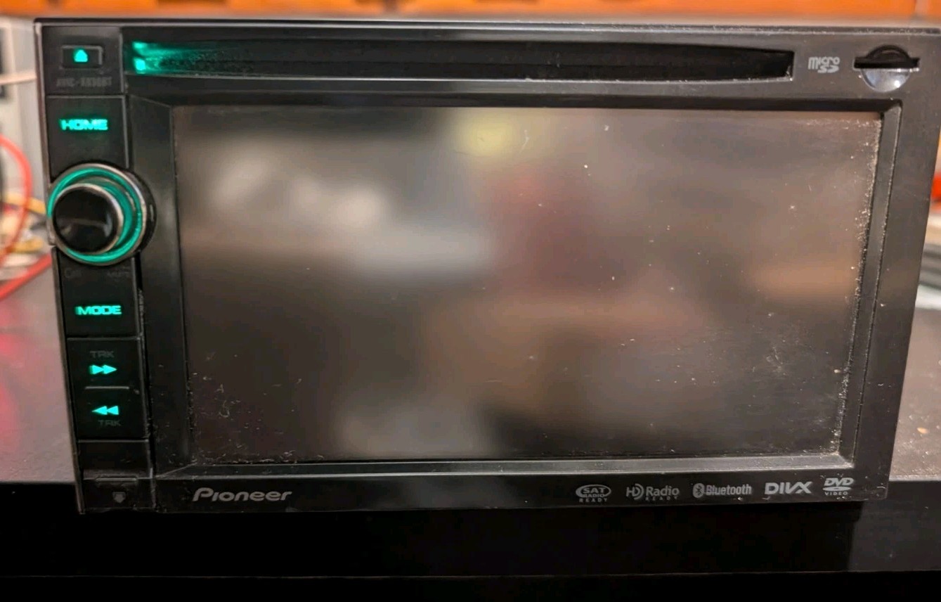Pioneer AVIC-X930BT NavAV Receiver DVD Player 6.1″ Touch Screen – No Display