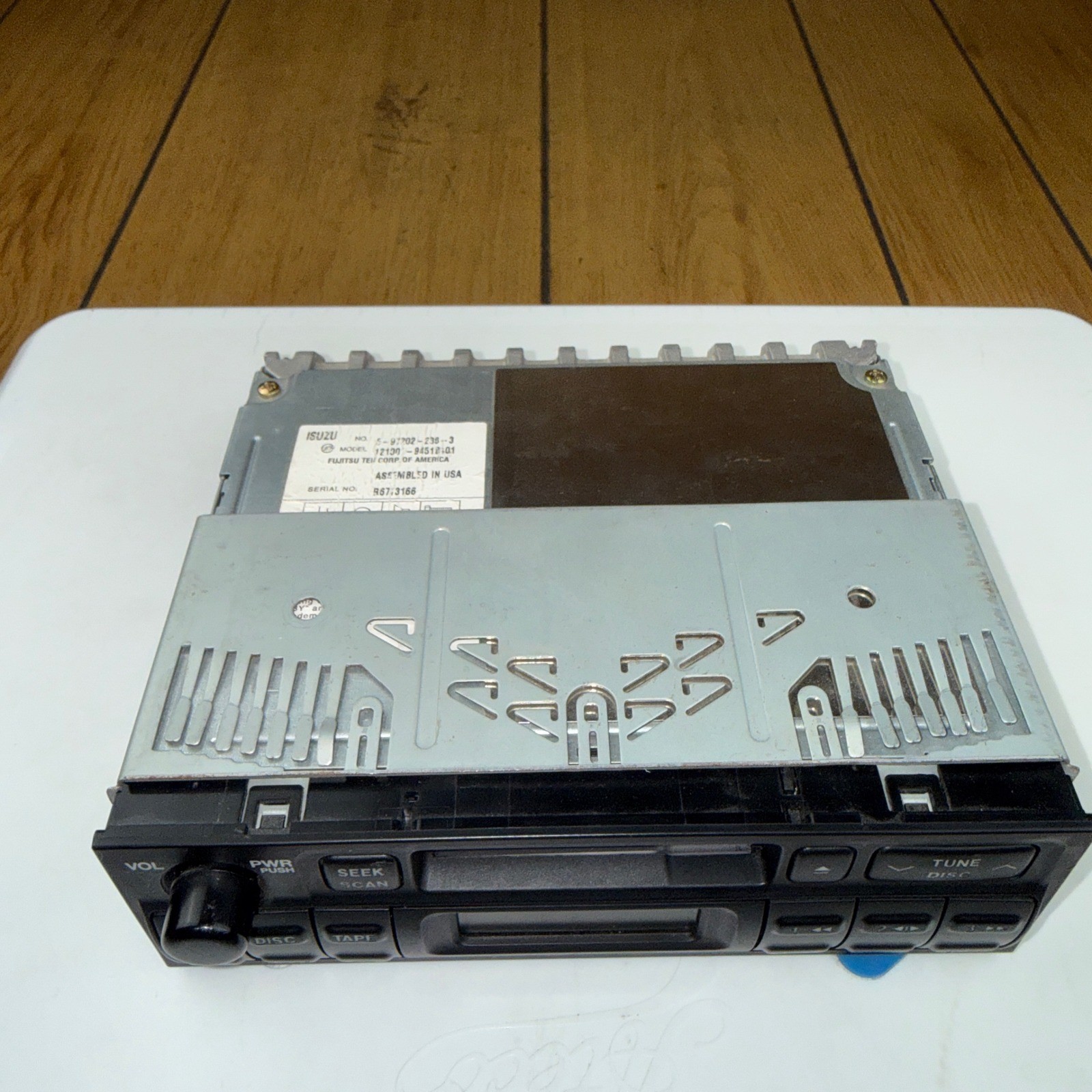 Isuzu Premium Audio System 9450 CD Cassette Radio OEM Fujitsu Ten 12100-9451B101
