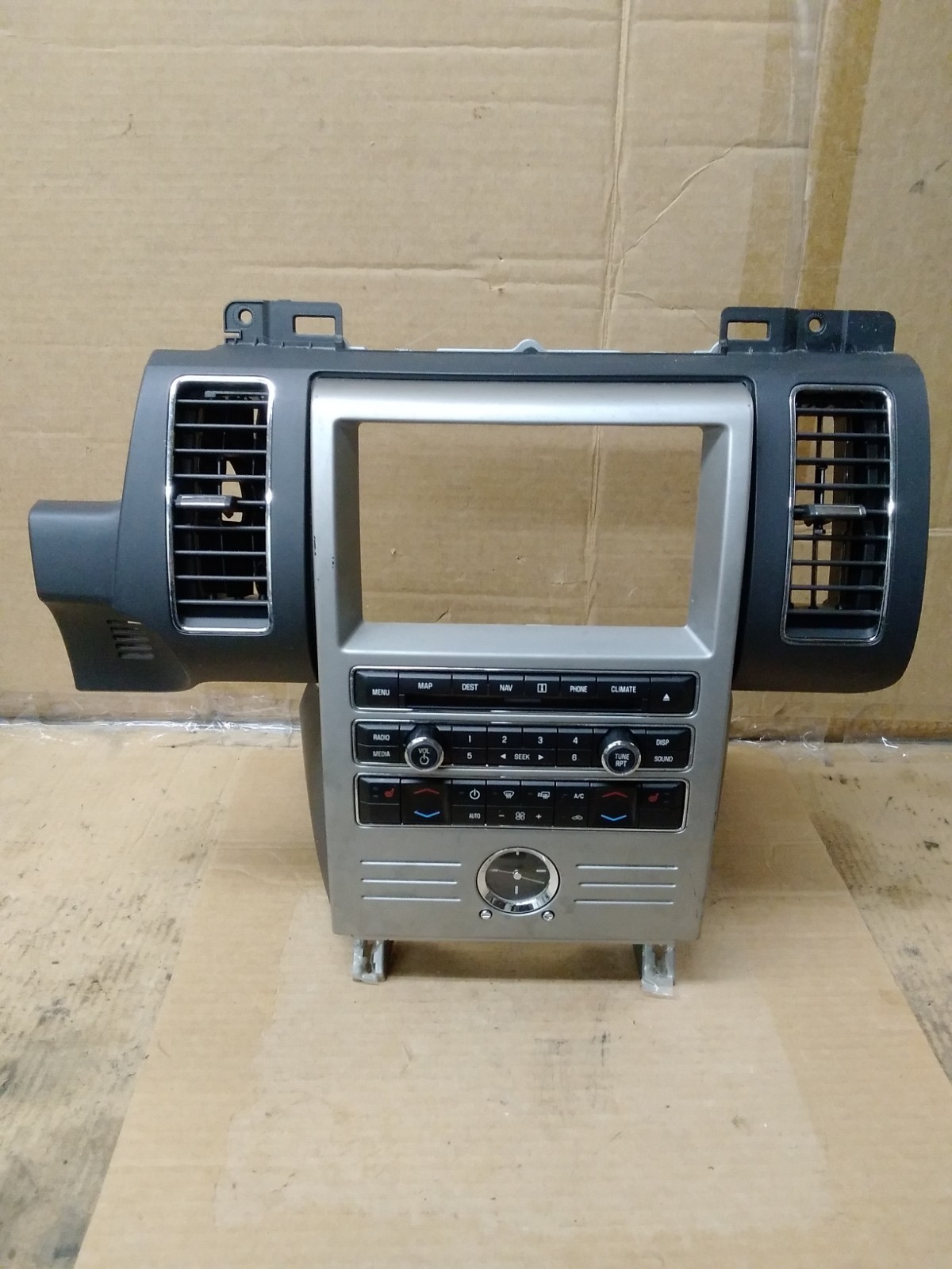 2010 Ford Flex Radio Navigation Control Panel W/ Climate Trim Bezel Air Vents