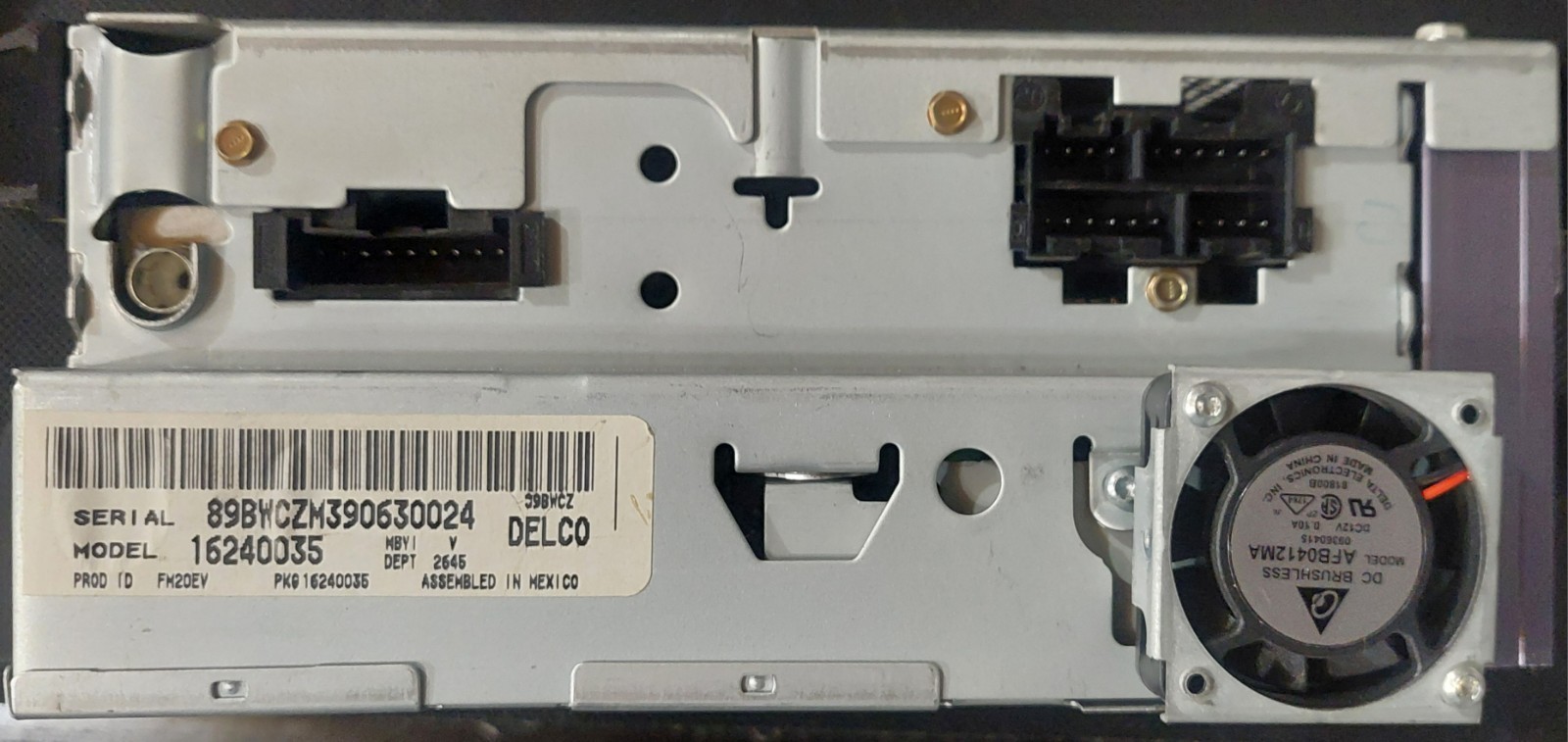 CHEVROLET GMC AM/FM Cassette 1995 96 97 98 99 2000 2001 2002 Model# 16240035