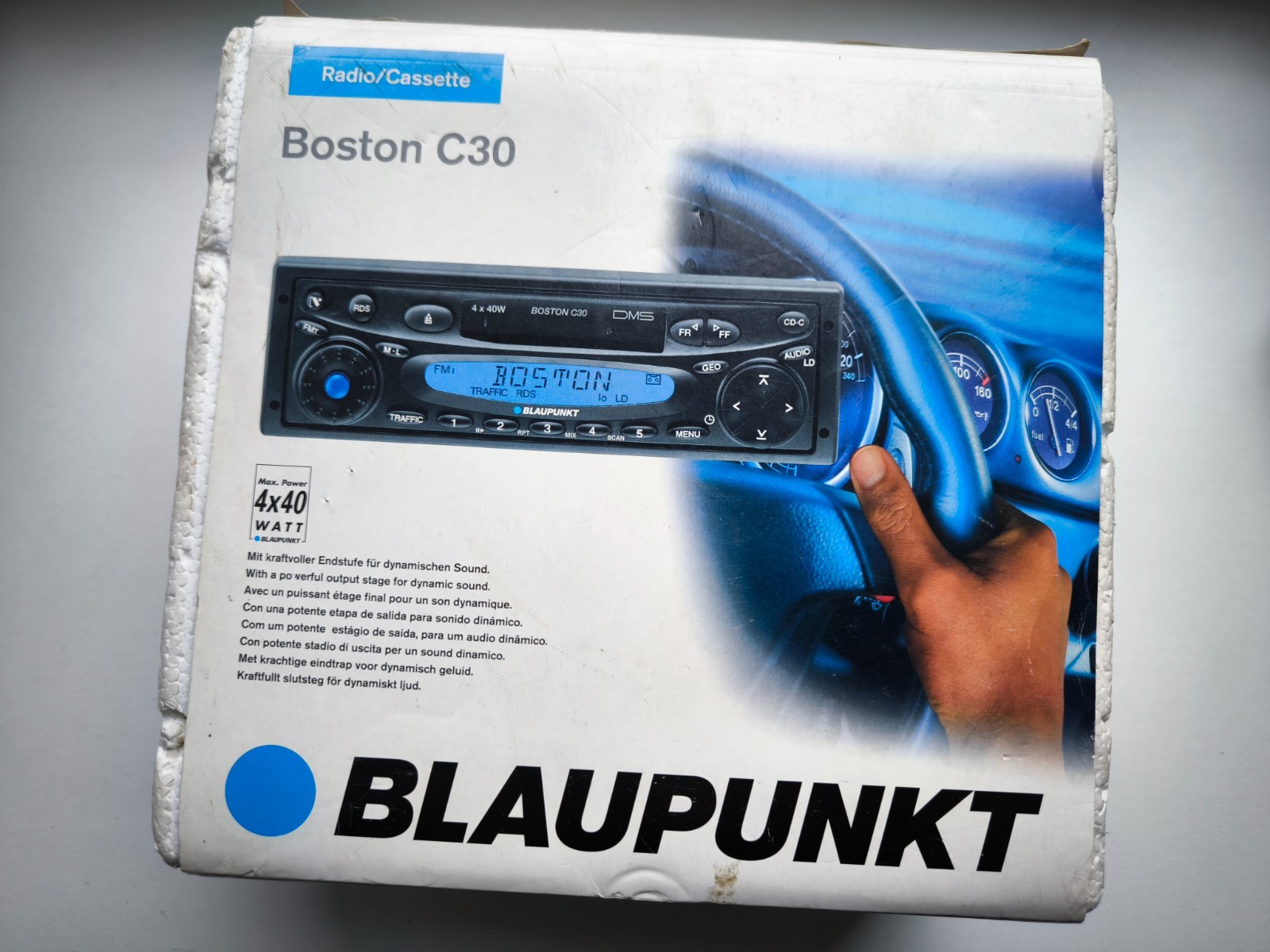 NEW Blaupunkt Boston C30 7640125510 7 640 125 510 Original Car Radio 4x40w + box