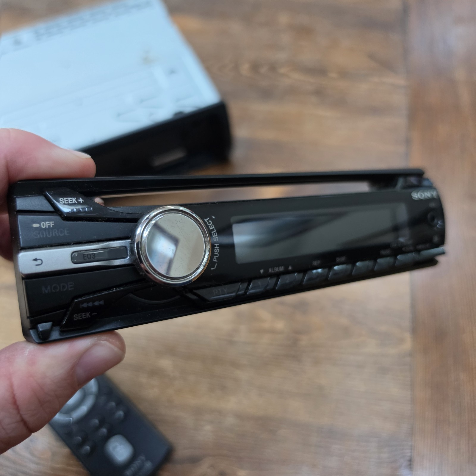 Sony CDX-GT260MP Single CD FM/AM Car Stereo Radio Detachable Face With Remote