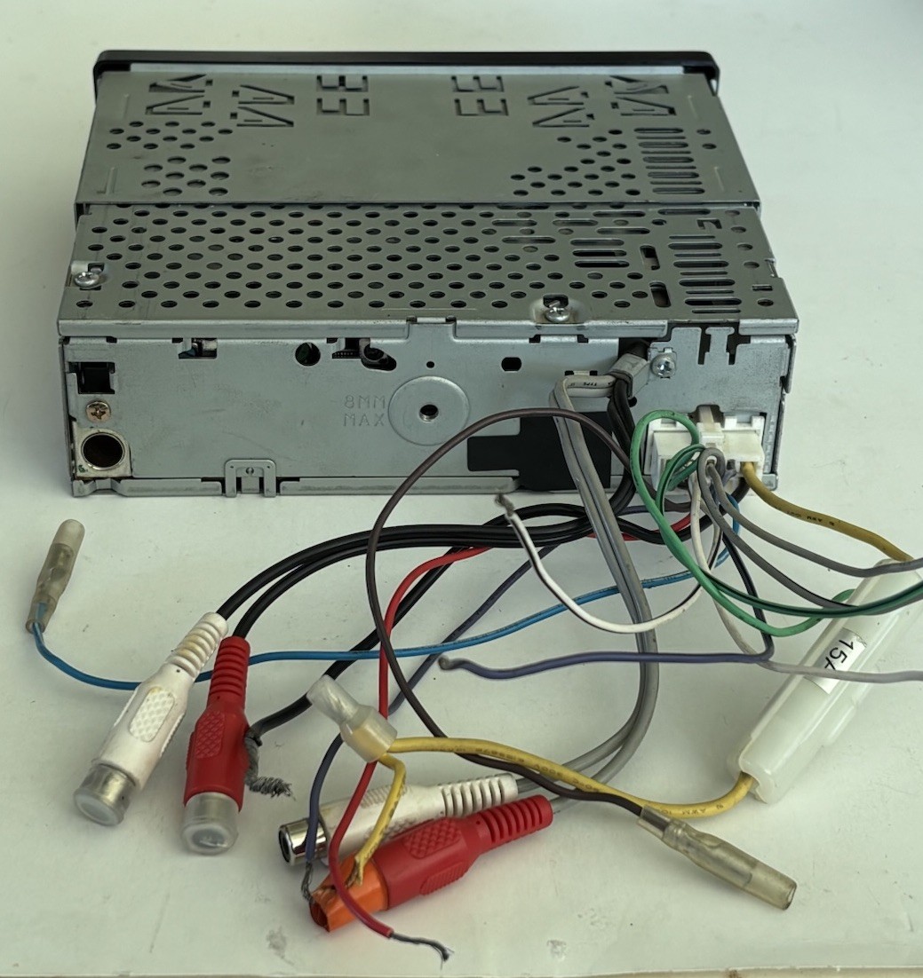 Vintage CLARION Car Radio / CD Player / Head Unit – DRB4675