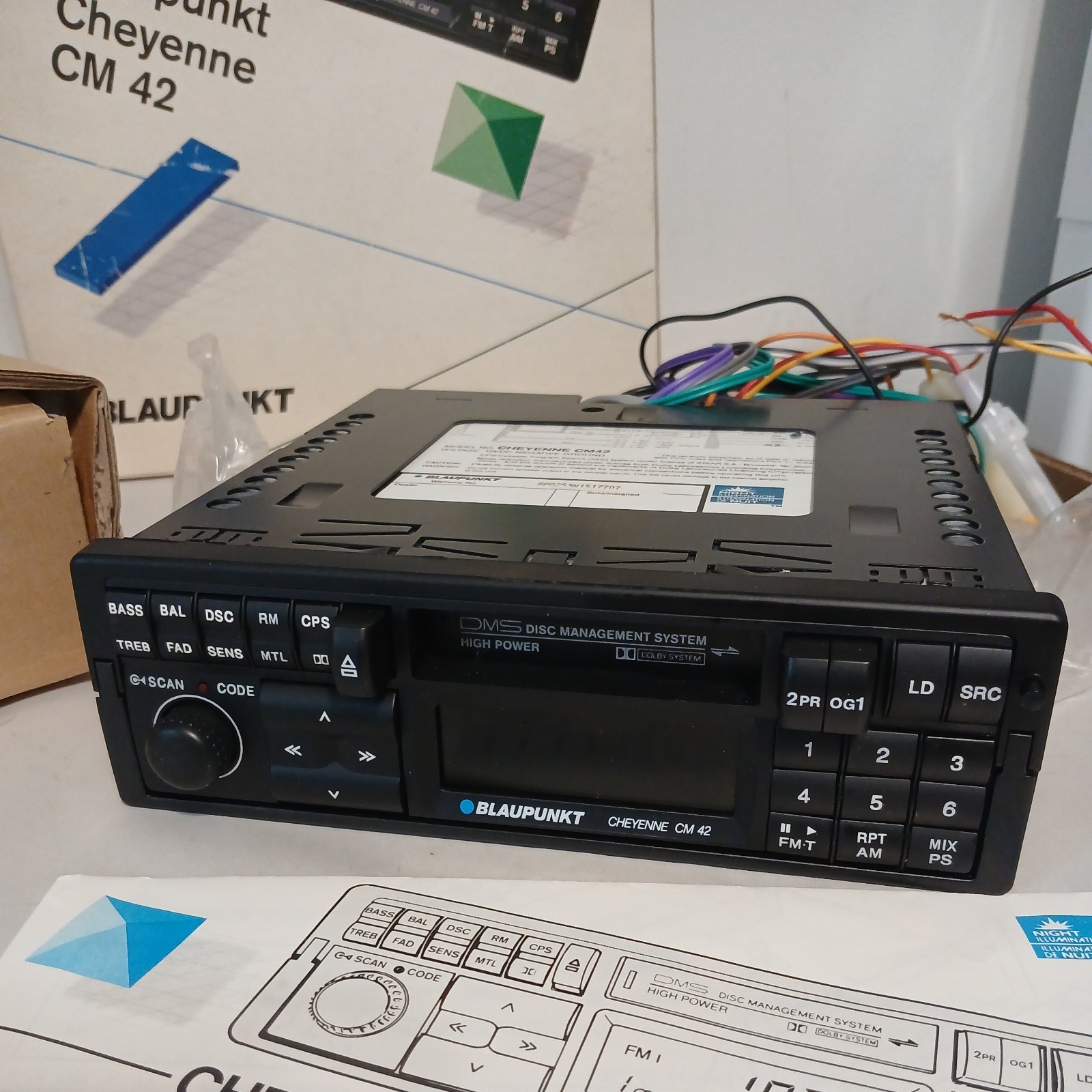 Blaupunkt Cheyenne CM 42 AM FM CASSETTE CAR STERO RADIO NEW IN BOX!