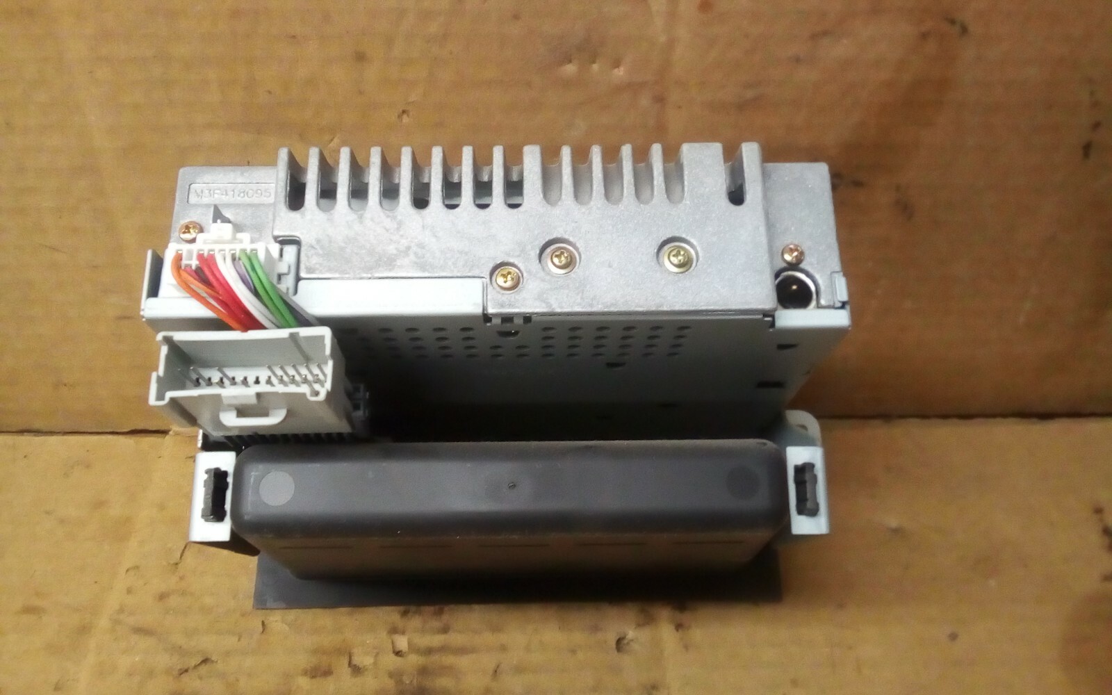 2000-2002 Saturn S-Series AM-FM Radio Reciever