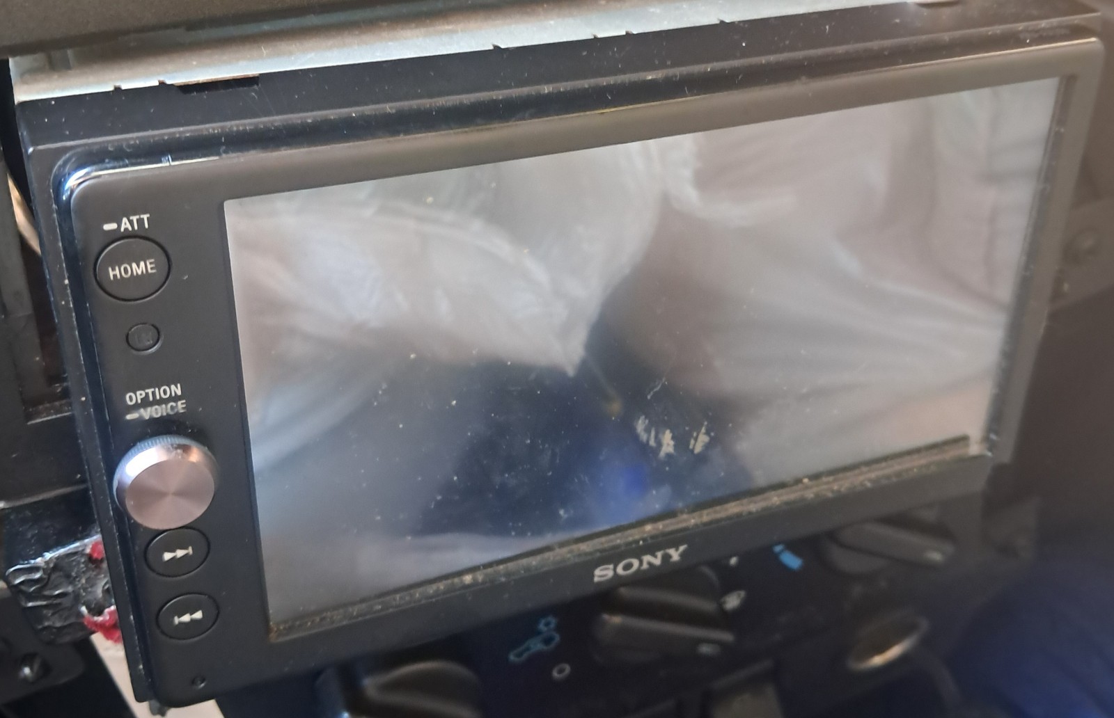 Sony XAV-AX100 In Dash Bluetooth Digital Media AV Receiver Touch Screen Display