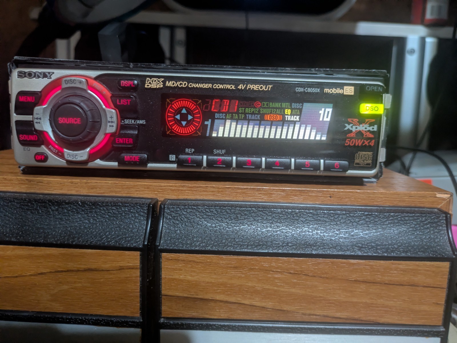 VTG Sony Flagship Mobile ES CDX C8050X CD Car Stereo BT Audio Spectrum Analyzer