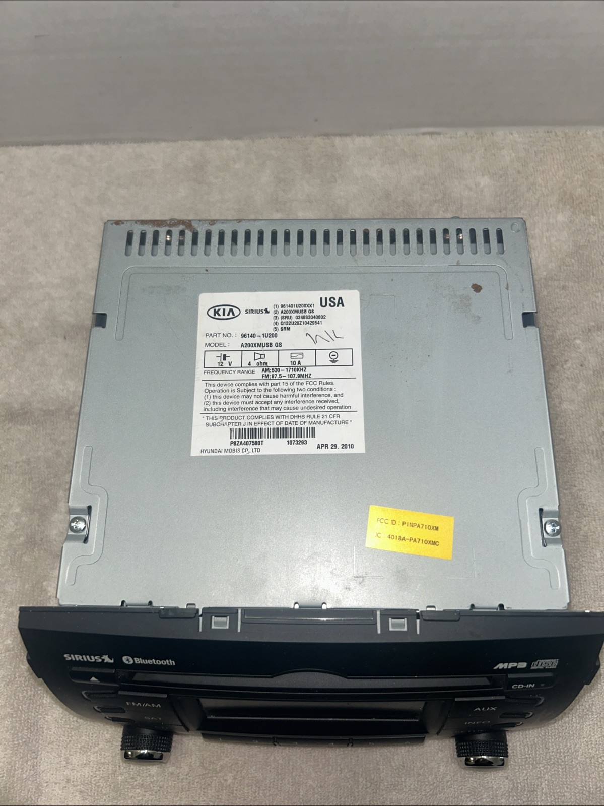 Kia 96140-1U200 OEM Touchscreen Bluetooth SiriusXM CD USB Radio Head Unit