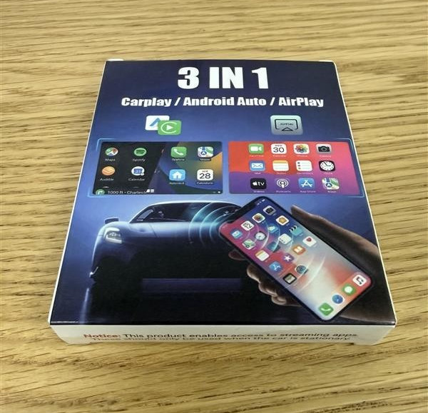 Intelligent Internet Box 3 in 1 Carplay Adapter Android Auto and Airplay Q1AS