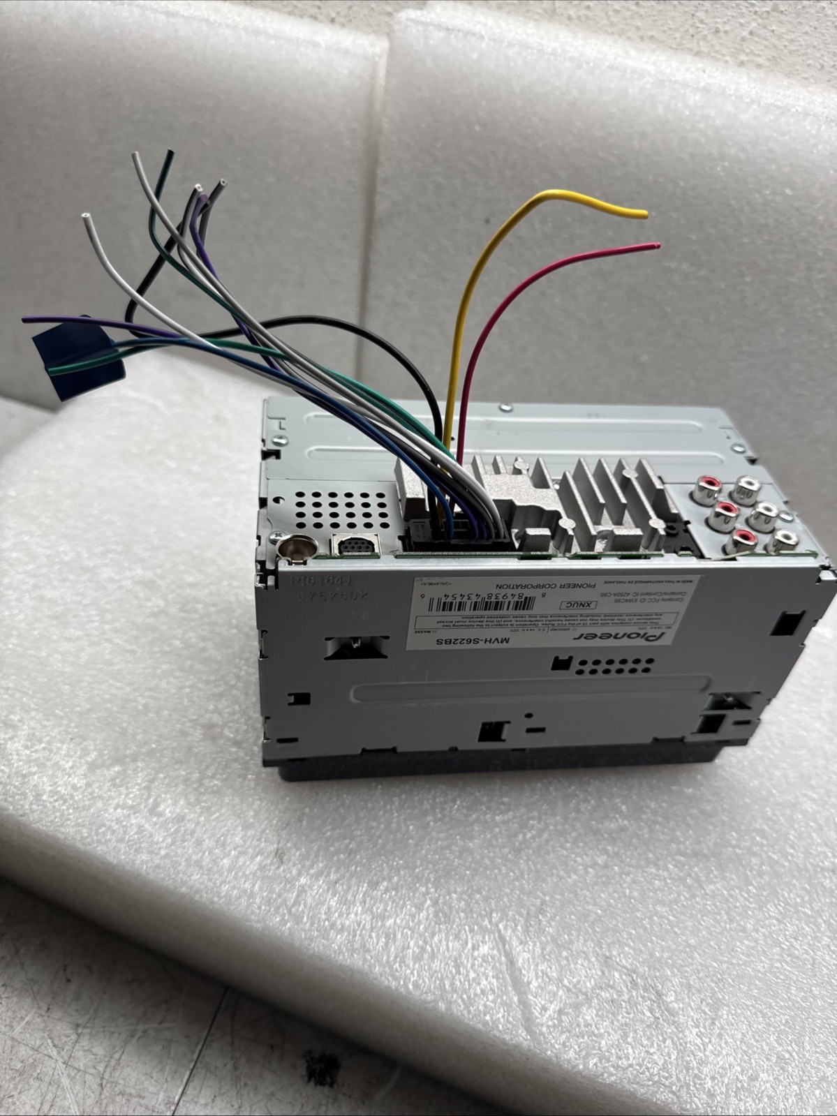 Pioneer MVH-S622BS In-Dash Digital Media Receiver Previous Store Display Unit