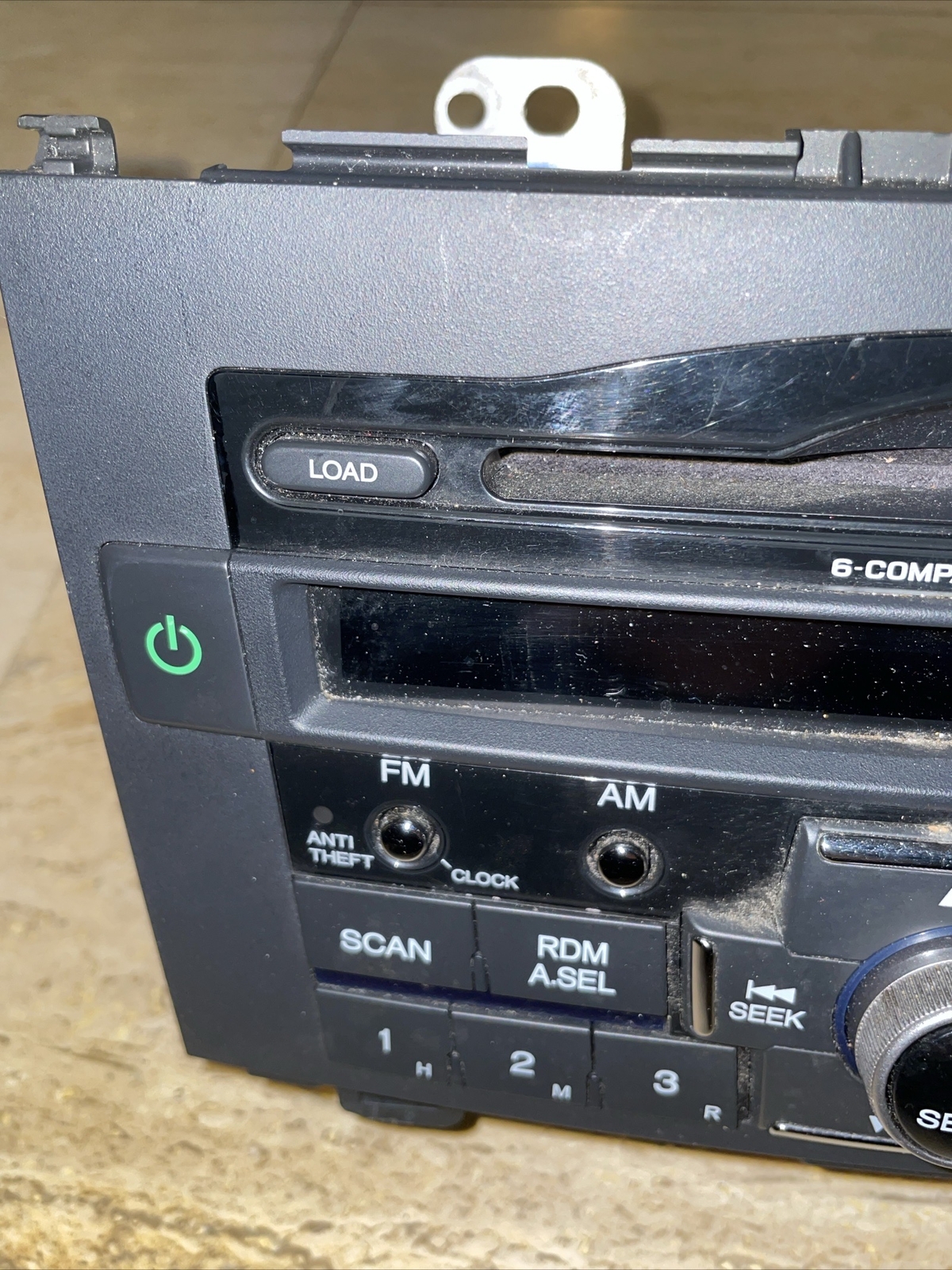 2011 Honda CRV AM FM 6 disc CD radio receiver 39100-SWA-A011-M1 OEM Not Tested