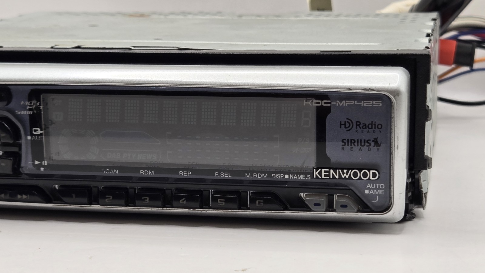 Kenwood KDC-MP425 Sirius Ready Car Stereo CD Radio W/ Detachable Face & Harness