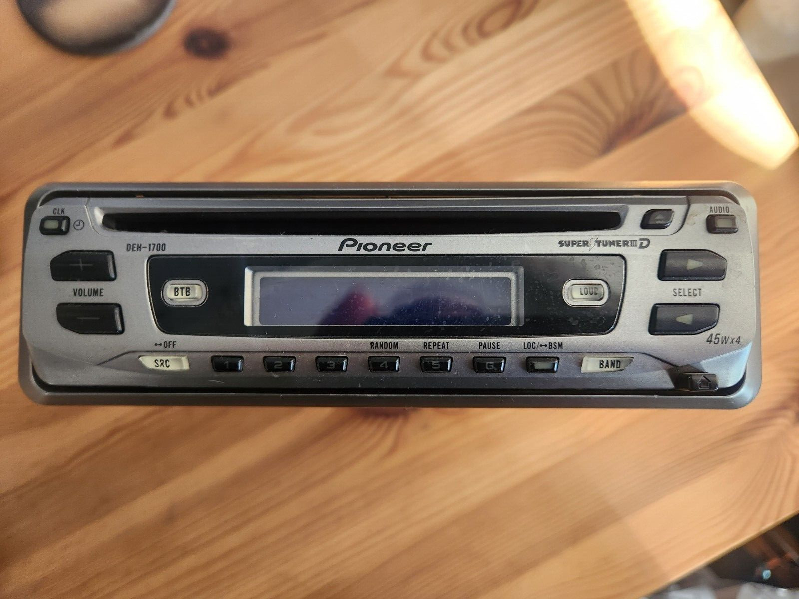 Used Pioneer DEH-1700 CD removable detachable face car stereo FREE SHIPPING