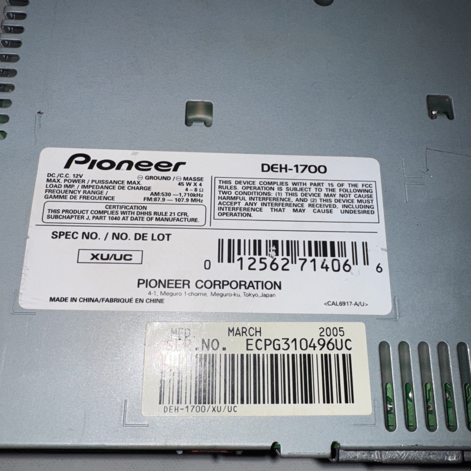 Pioneer DEH-1700 AM/FM CD Car Stereo with Detachable Face (AS-IS) Untested