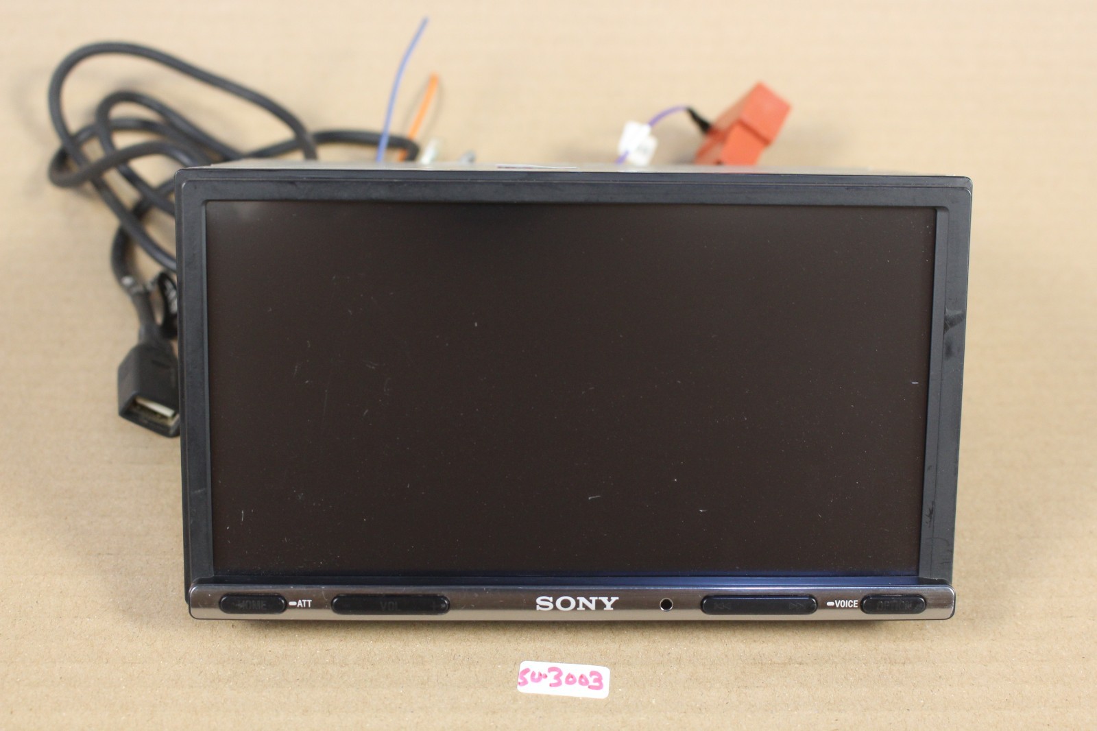 Sony XAV‑AX3000 – 7″ Touchscreen Media Receiver – Apple CarPlay / Android Auto