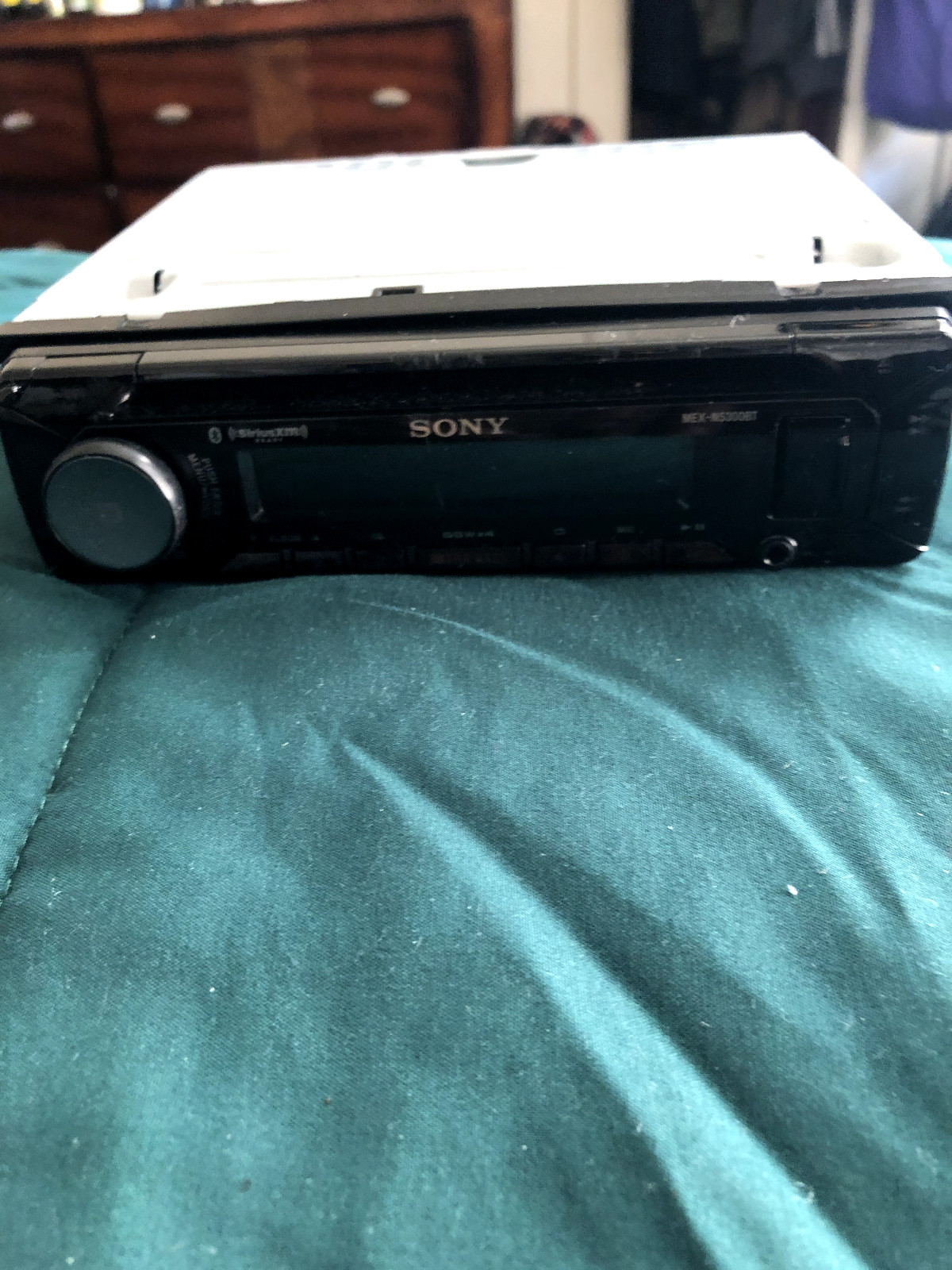 Sony MEX-N5300BT SIRIUS XM Bbtooth Black Face-off Radio with remote