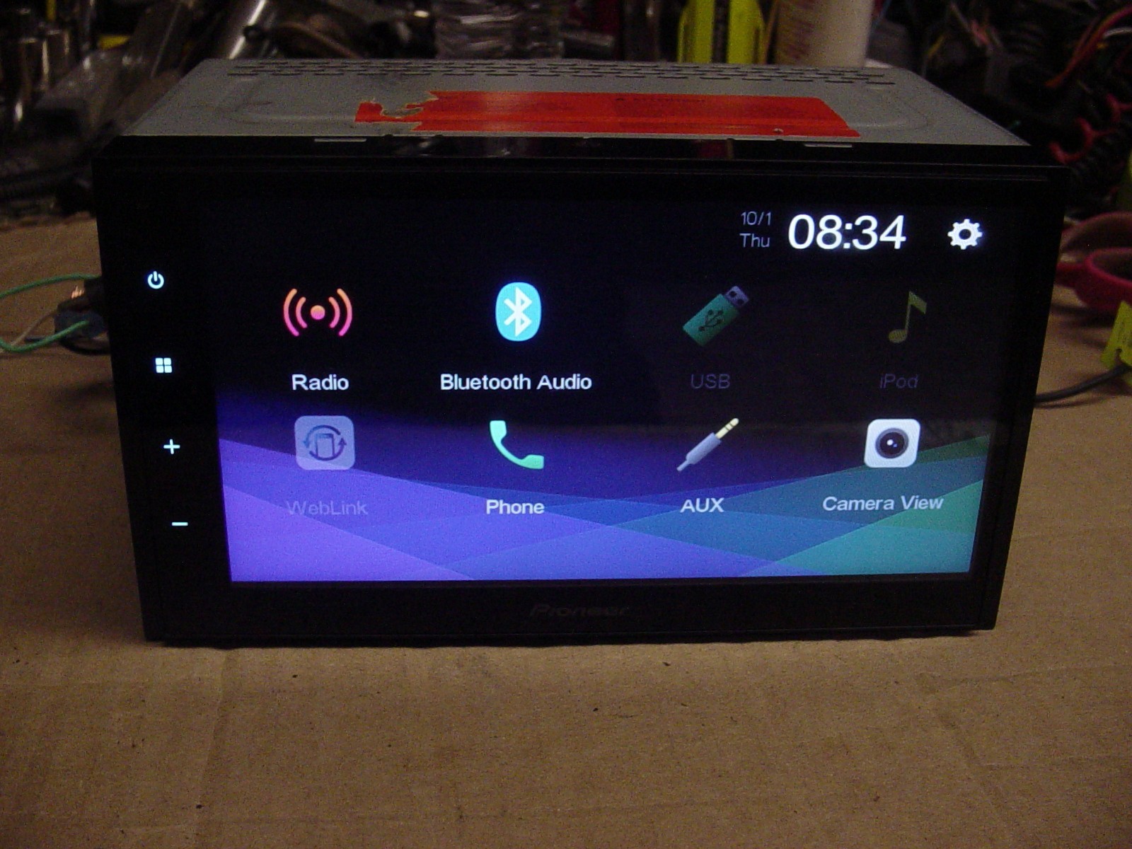 Pioneer DMH-130BT Double-Din Digital Car Radio Media Receiver USB Android 7″