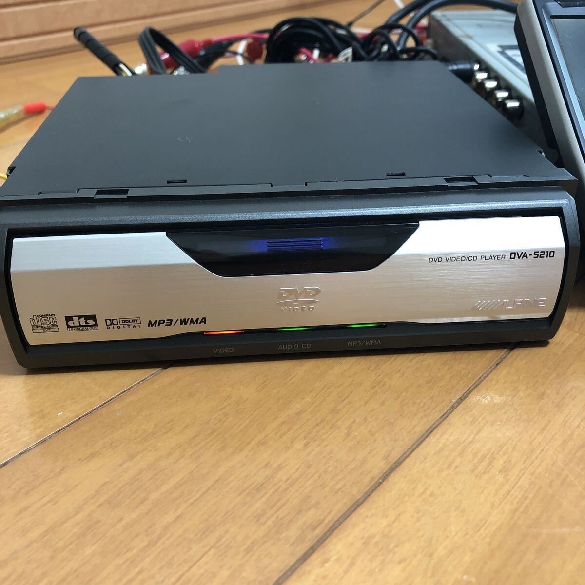 Alpine DVA-5210 DVD/Video CD Player Dedicated in-vehicle design Working F/S