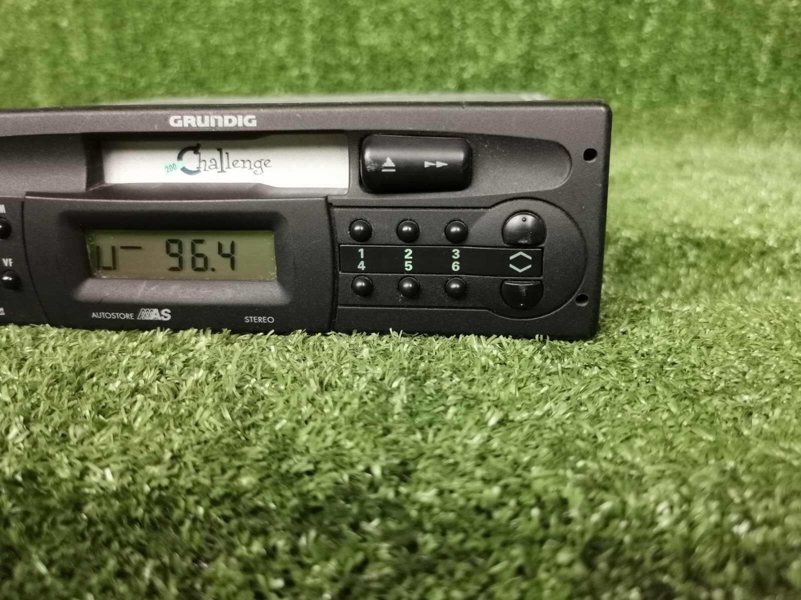 Grundig Challenge 200 Grundig Challenge200 Oem Genuine Original Car Radio