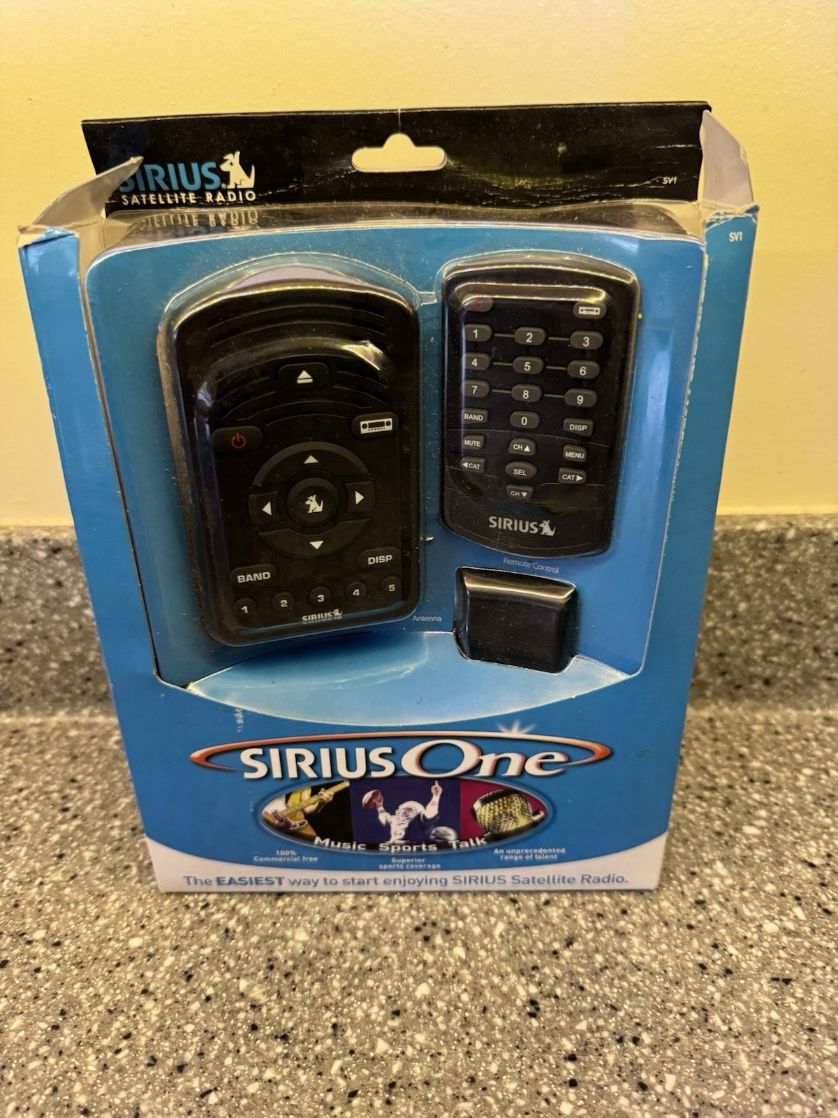 Sirius Satellite Radio Sirius One All-In-One Car Kit with remote New