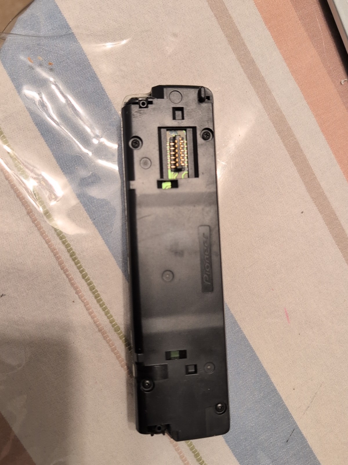 Pioneer DEH-P440 MOSFET 50wx4 Car Stereo Faceplate Only