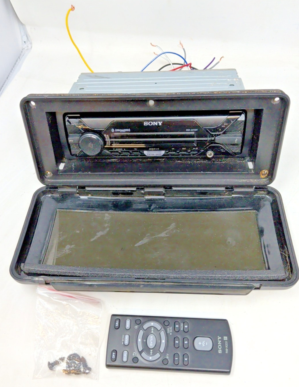Sony DSX-A415BT Bluetooth Digital Media Player AM FM SAT Radio iPhone USB remote