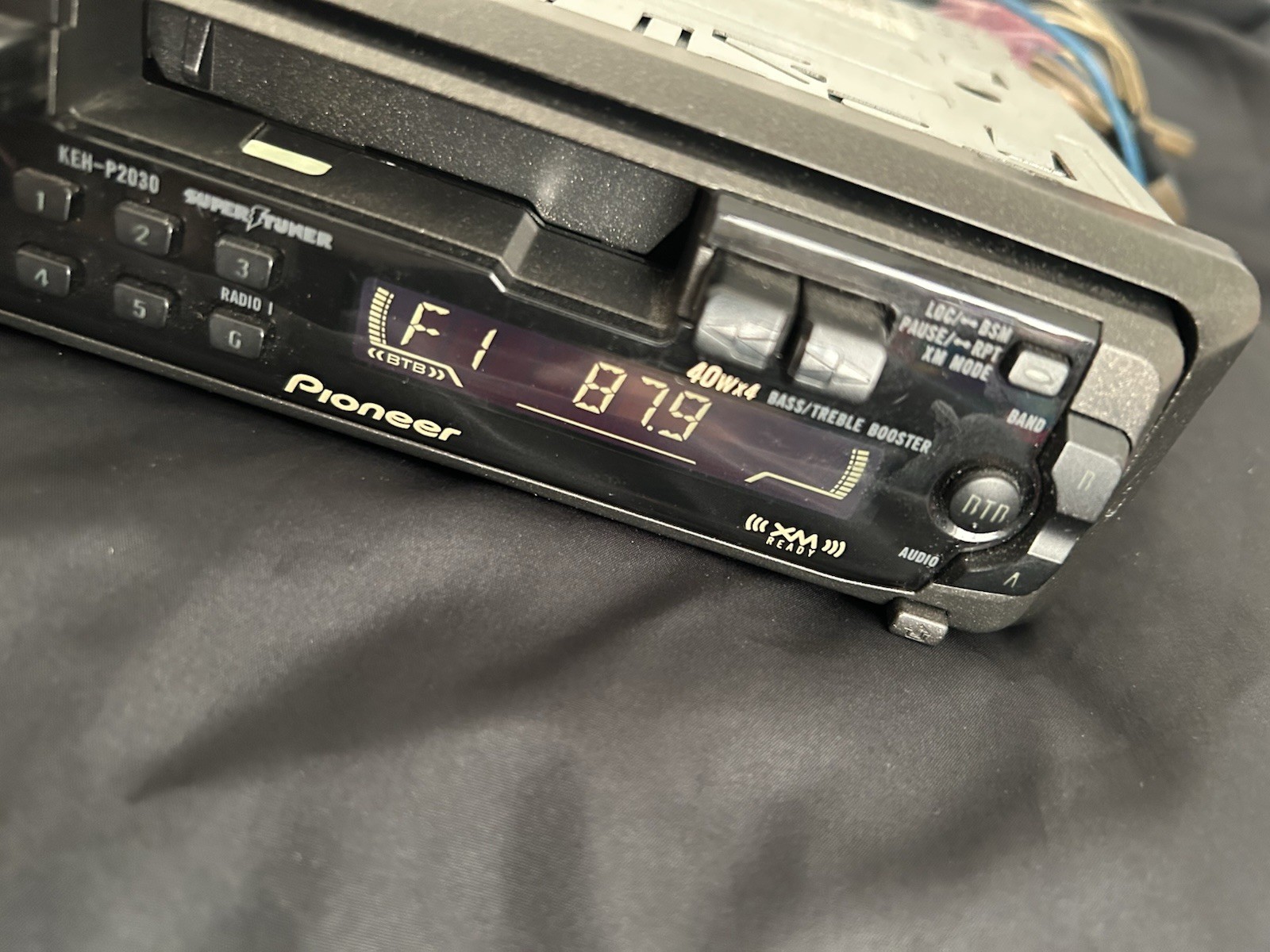 Pioneer KEH-P2030 Cassette Player, Radio Receiver Car AM/FM Stereo , Old School